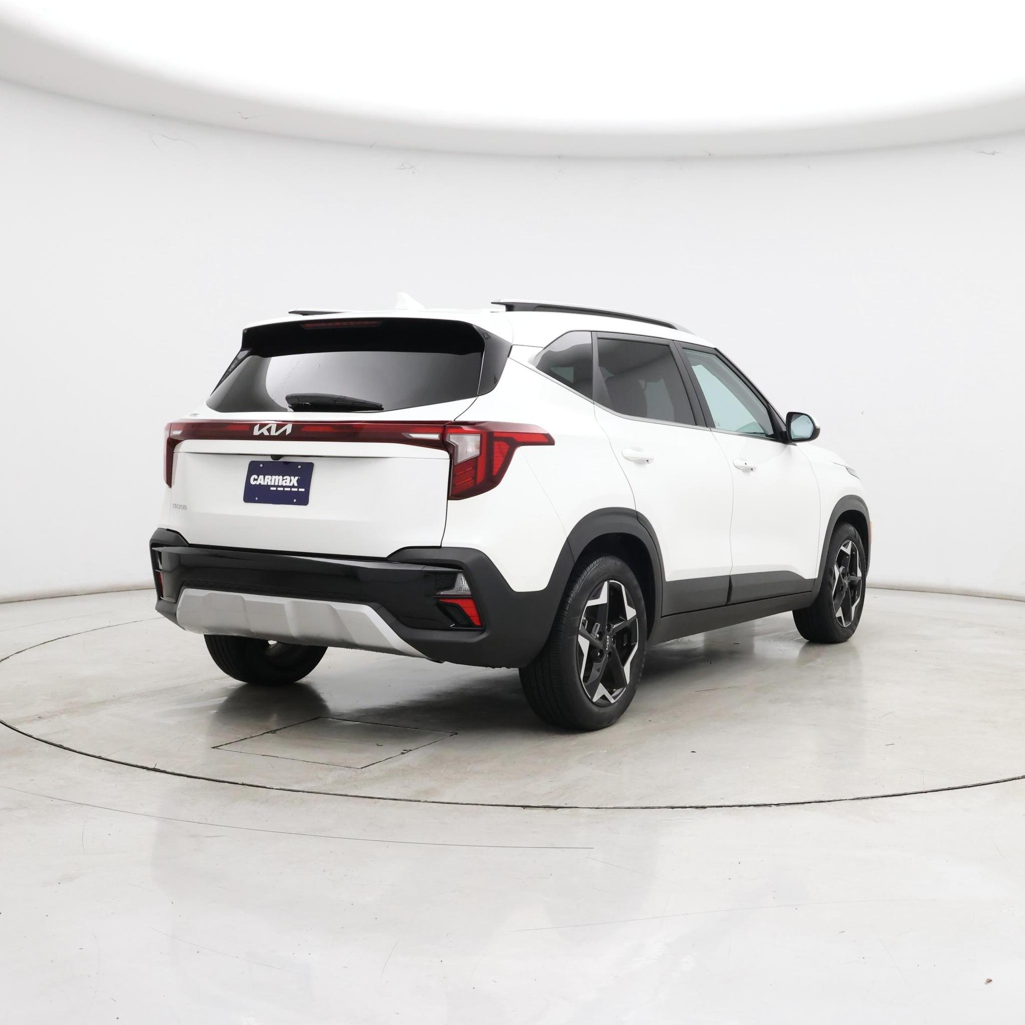 Thumbnail: 2024 Kia Seltos - 8