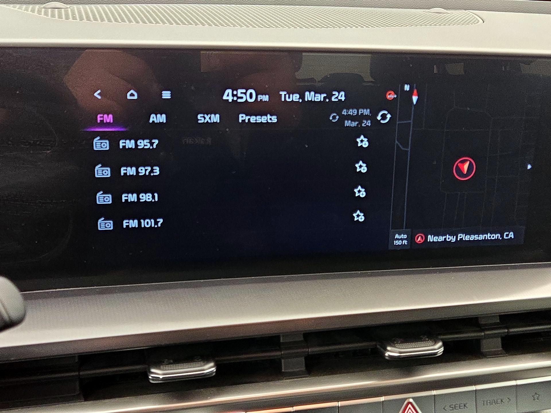 Thumbnail: 2023 Kia Telluride - 16