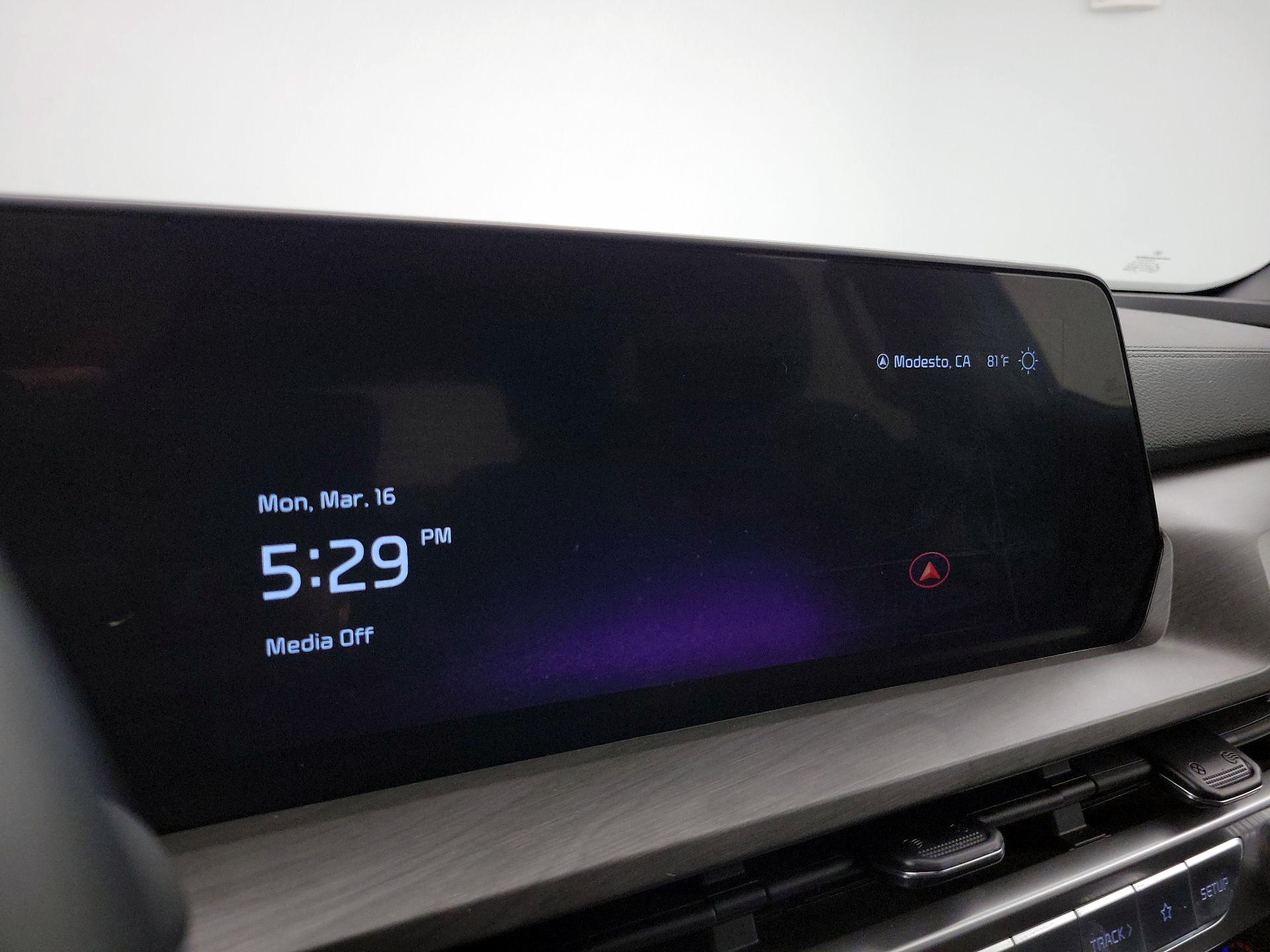 Thumbnail: 2024 Kia Telluride - 16