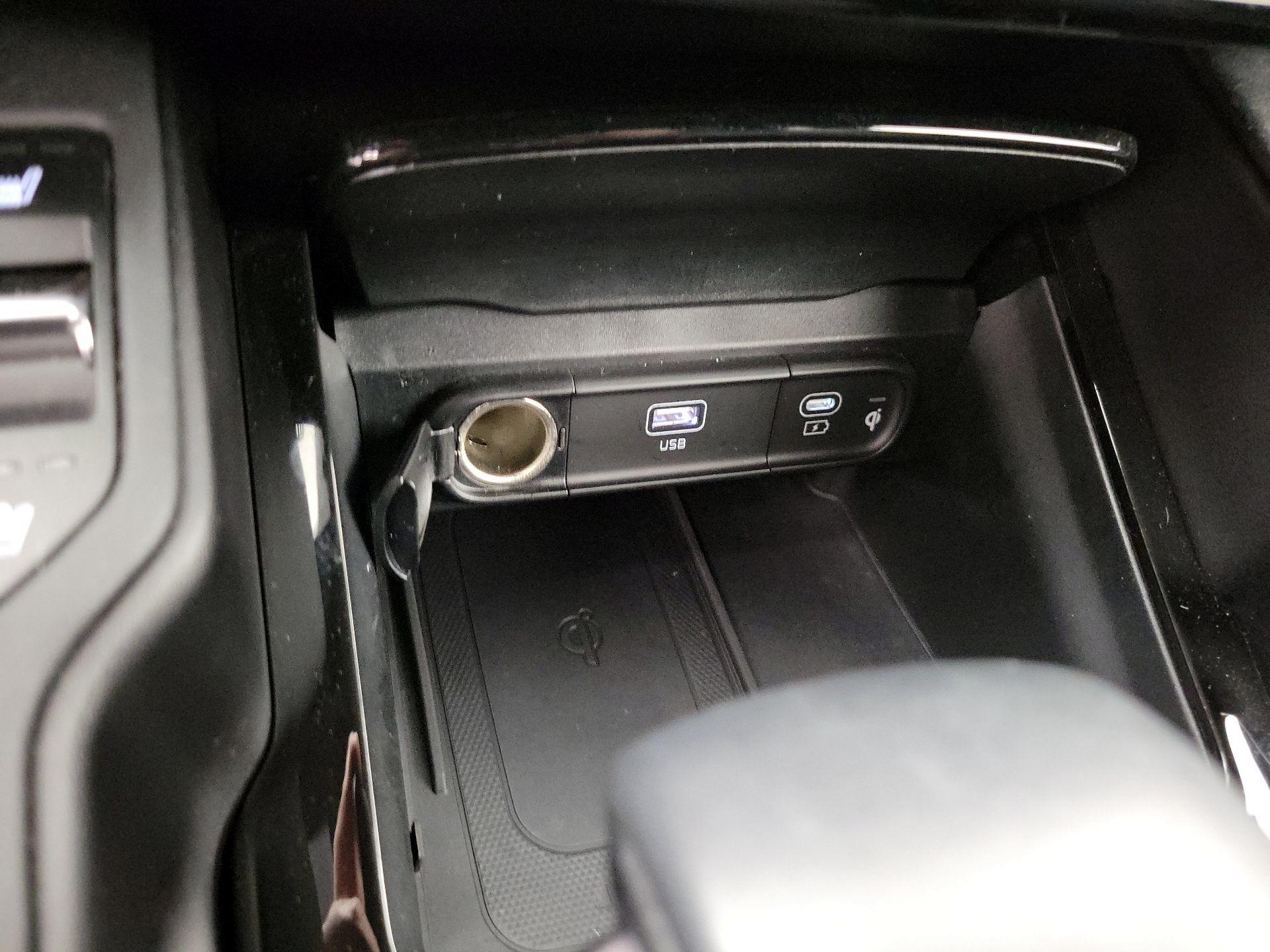 Thumbnail: 2024 Kia Telluride - 19