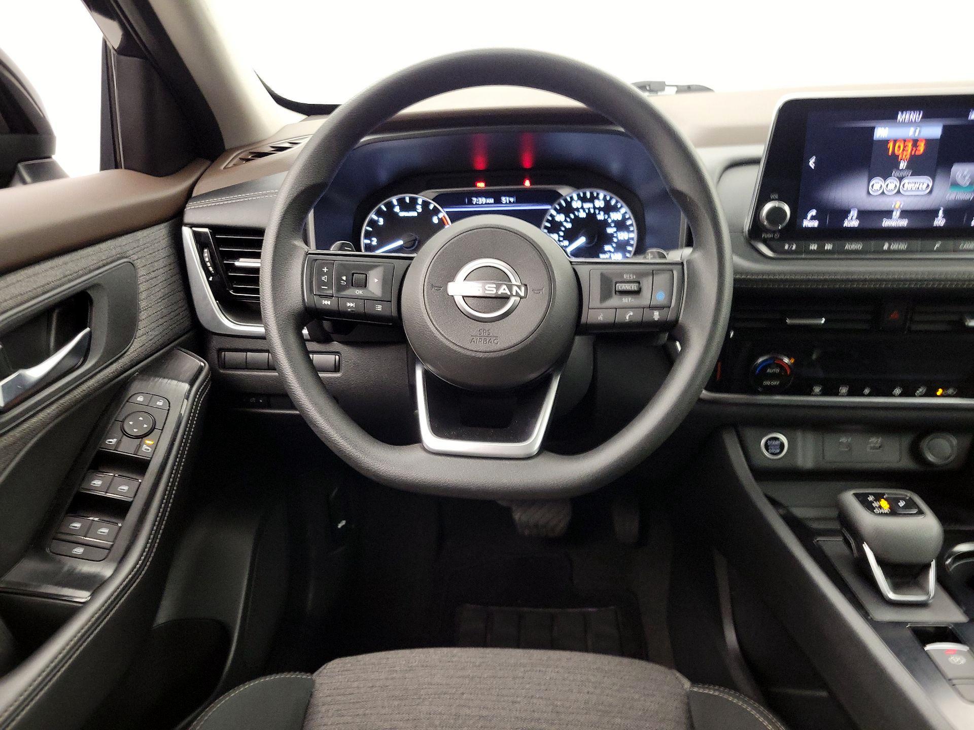 Thumbnail: 2022 Nissan Rogue - 10