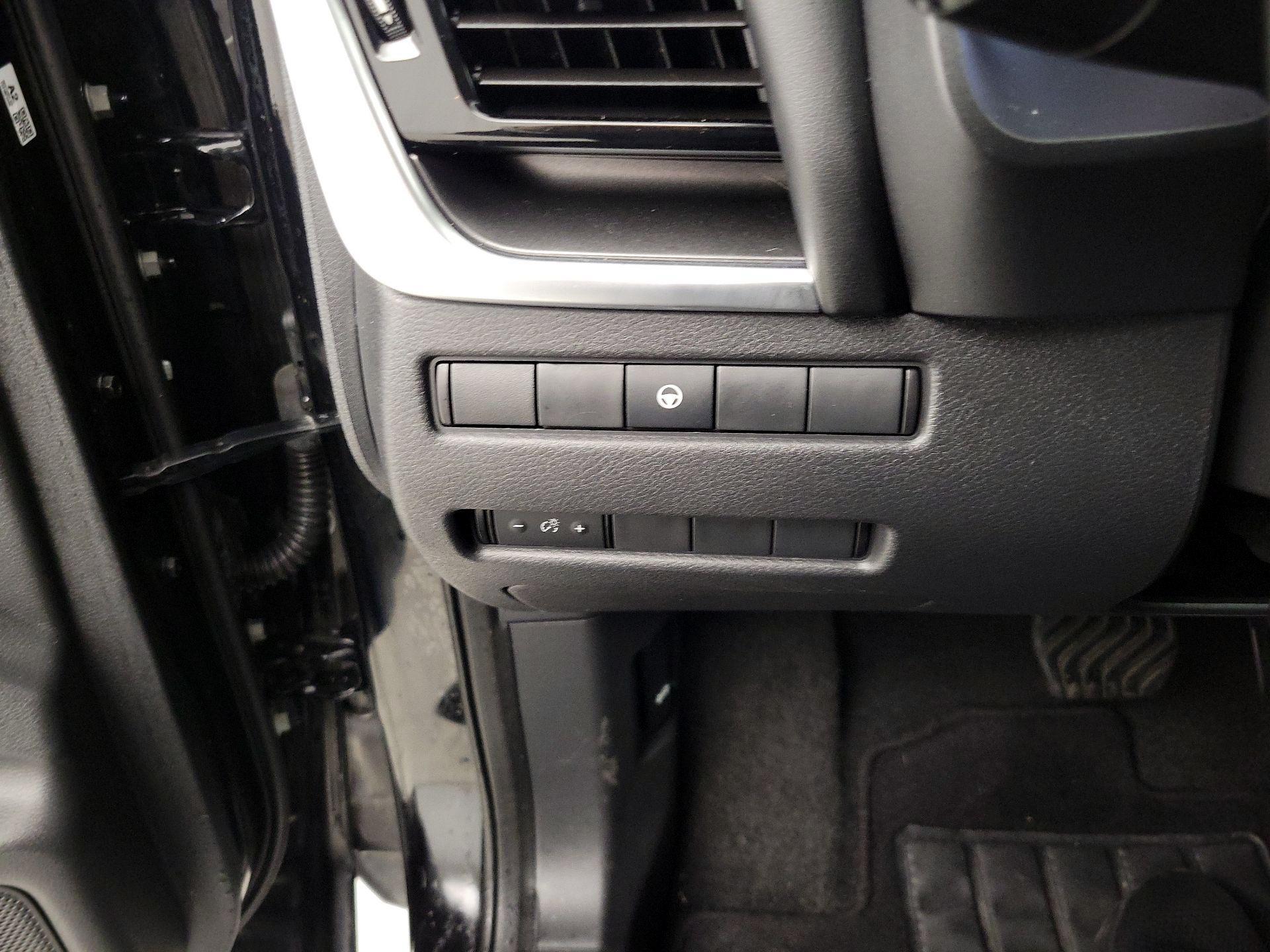 Thumbnail: 2022 Nissan Rogue - 13