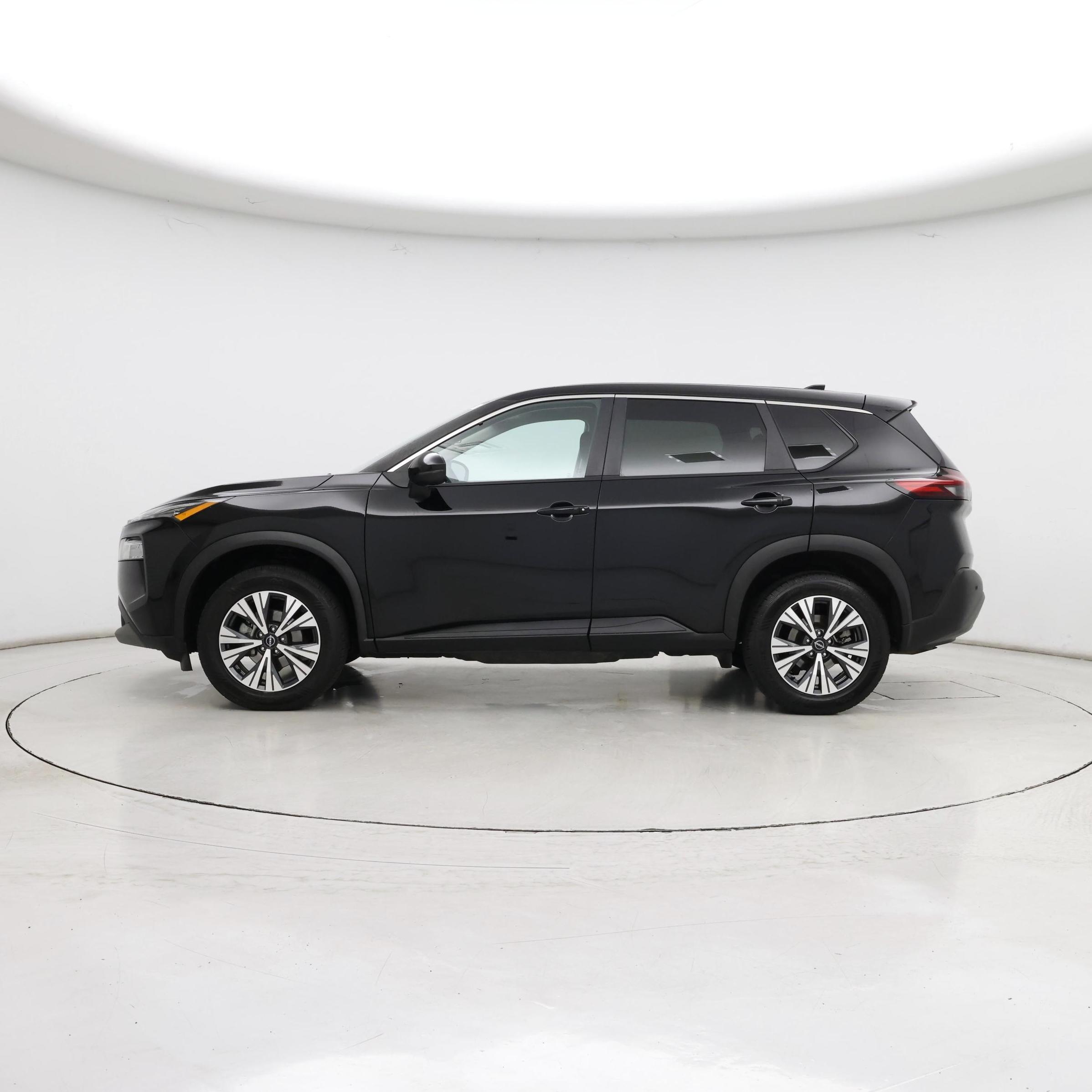 Thumbnail: 2022 Nissan Rogue - 3