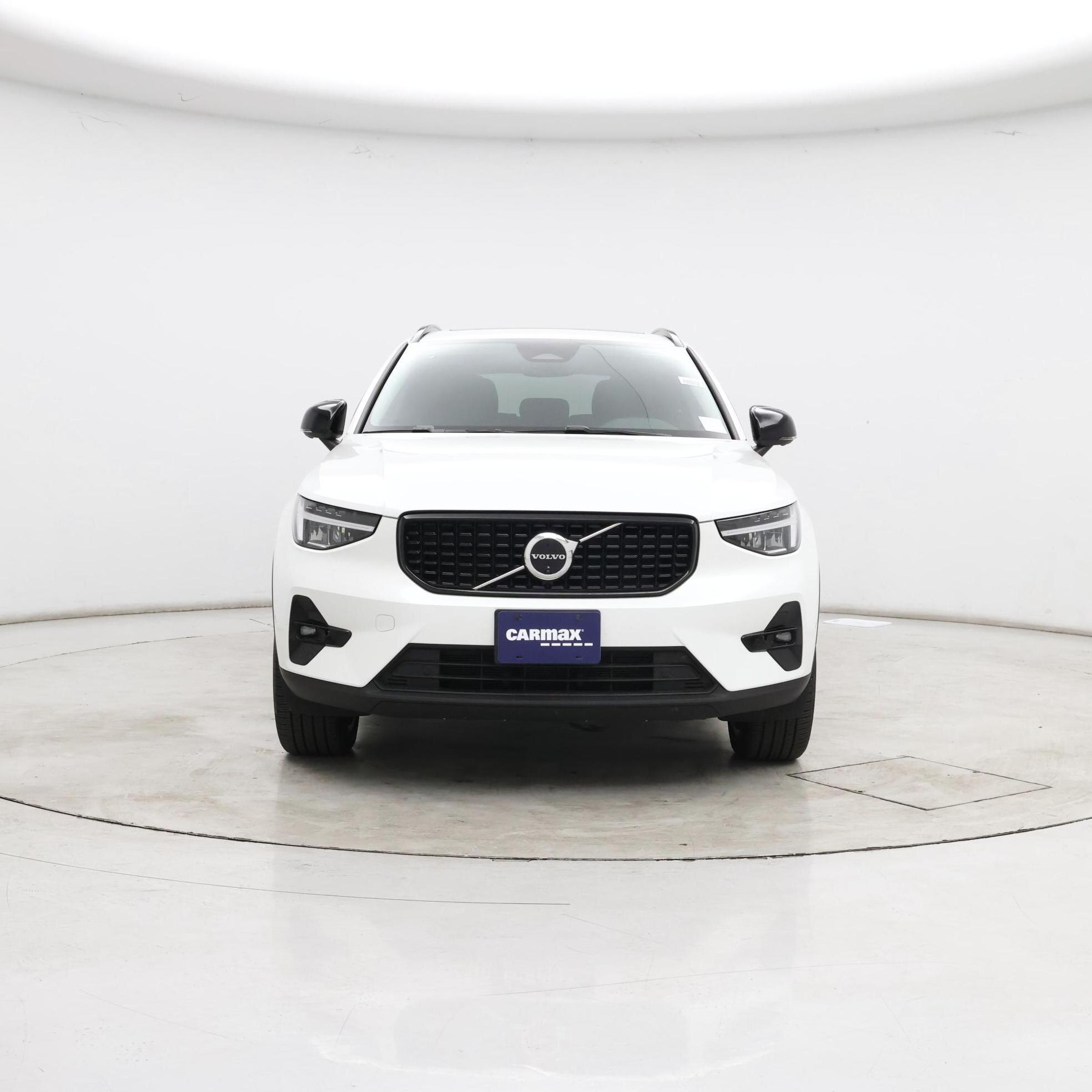 Thumbnail: 2025 Volvo XC40 - 5