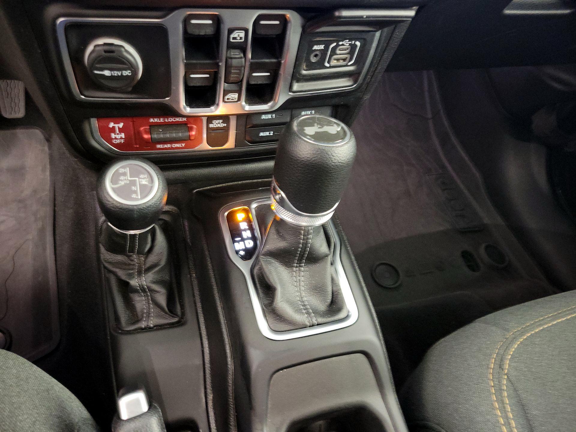 Thumbnail: 2025 Jeep Wrangler - 17