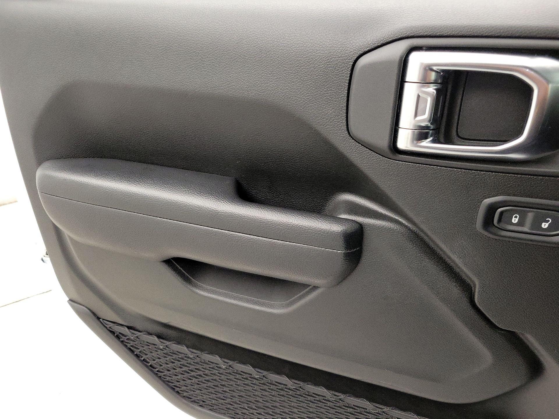 Thumbnail: 2025 Jeep Wrangler - 12