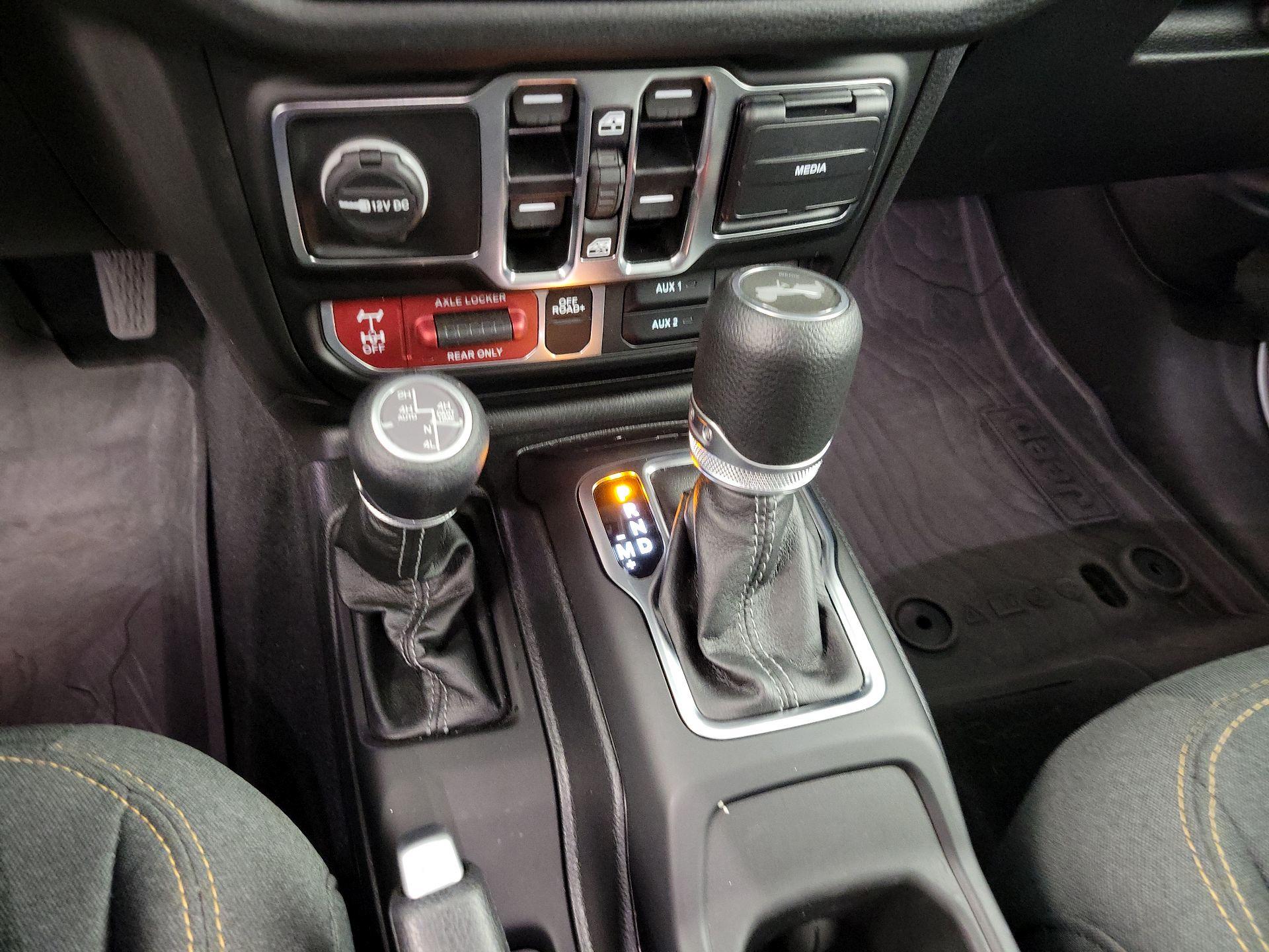 Thumbnail: 2025 Jeep Wrangler - 17