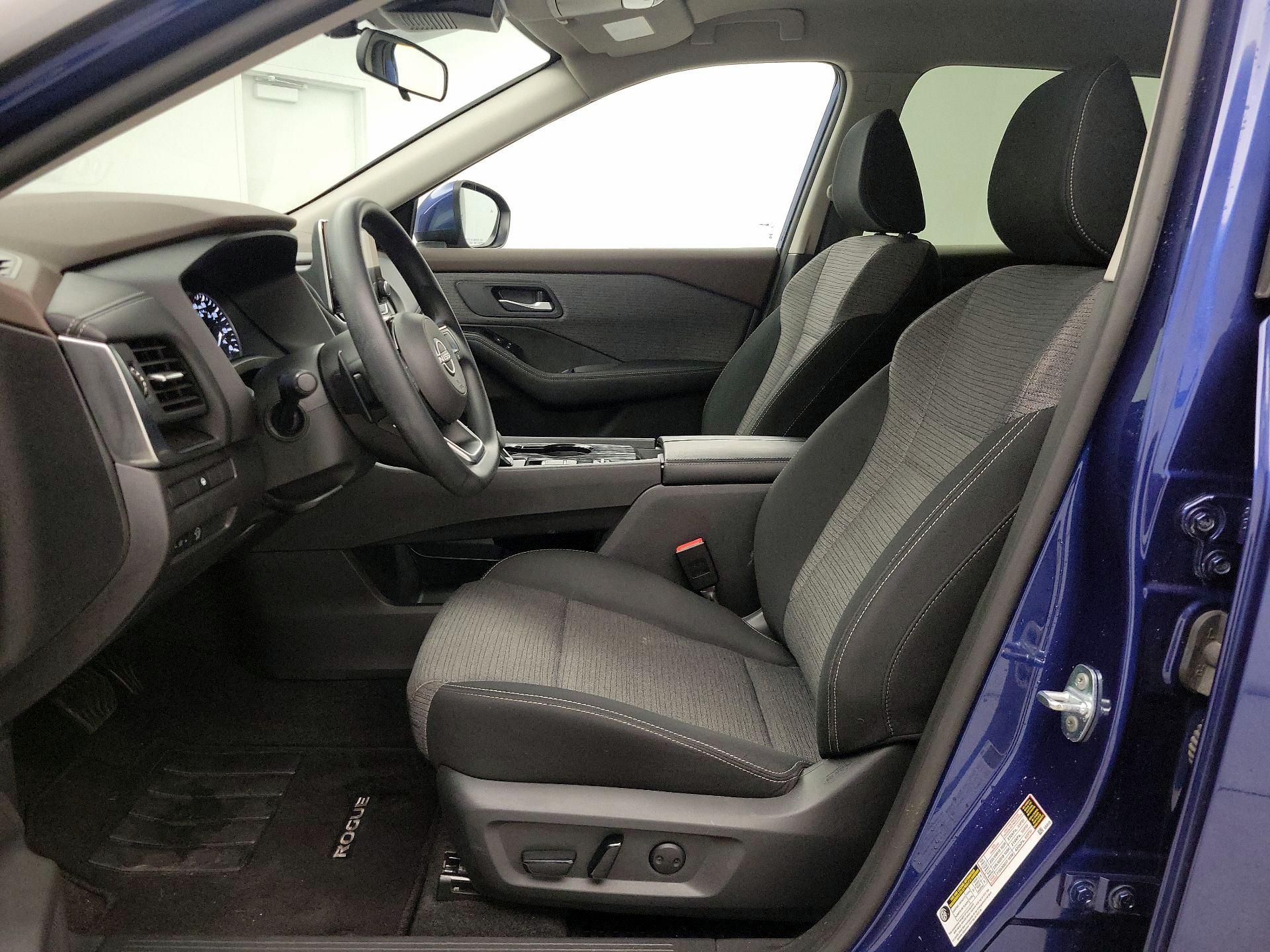 Thumbnail: 2023 Nissan Rogue - 11