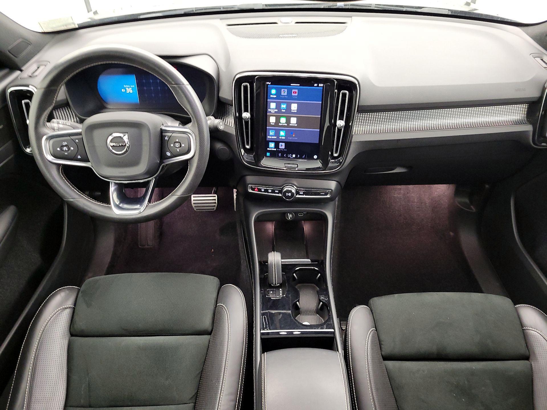 Thumbnail: 2021 Volvo XC40 - 9