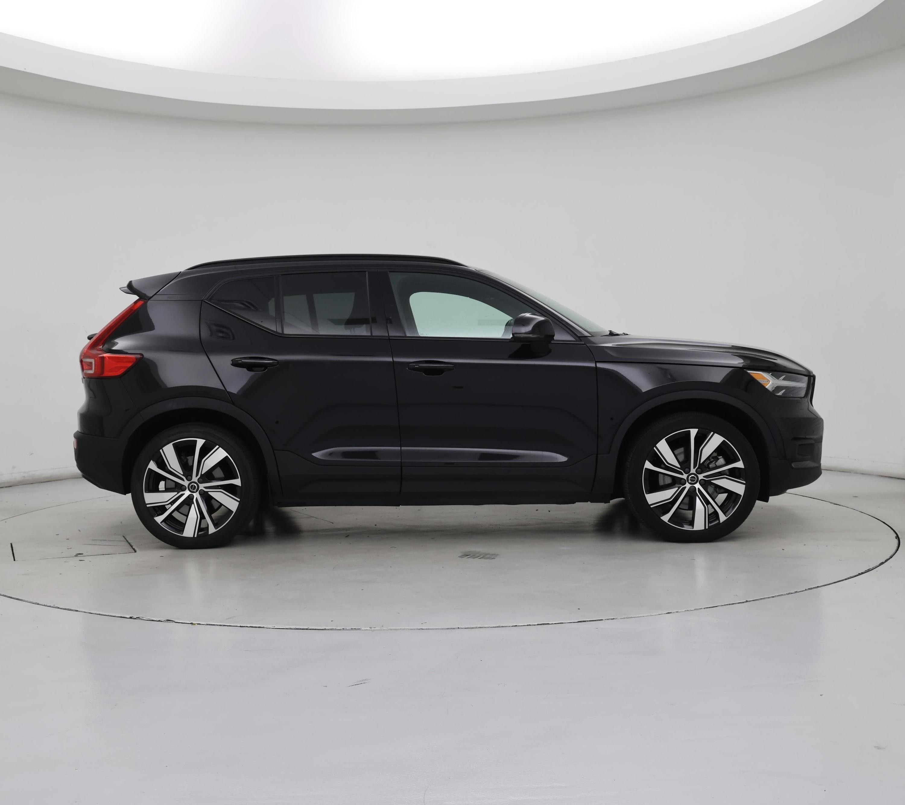 Thumbnail: 2021 Volvo XC40 - 7