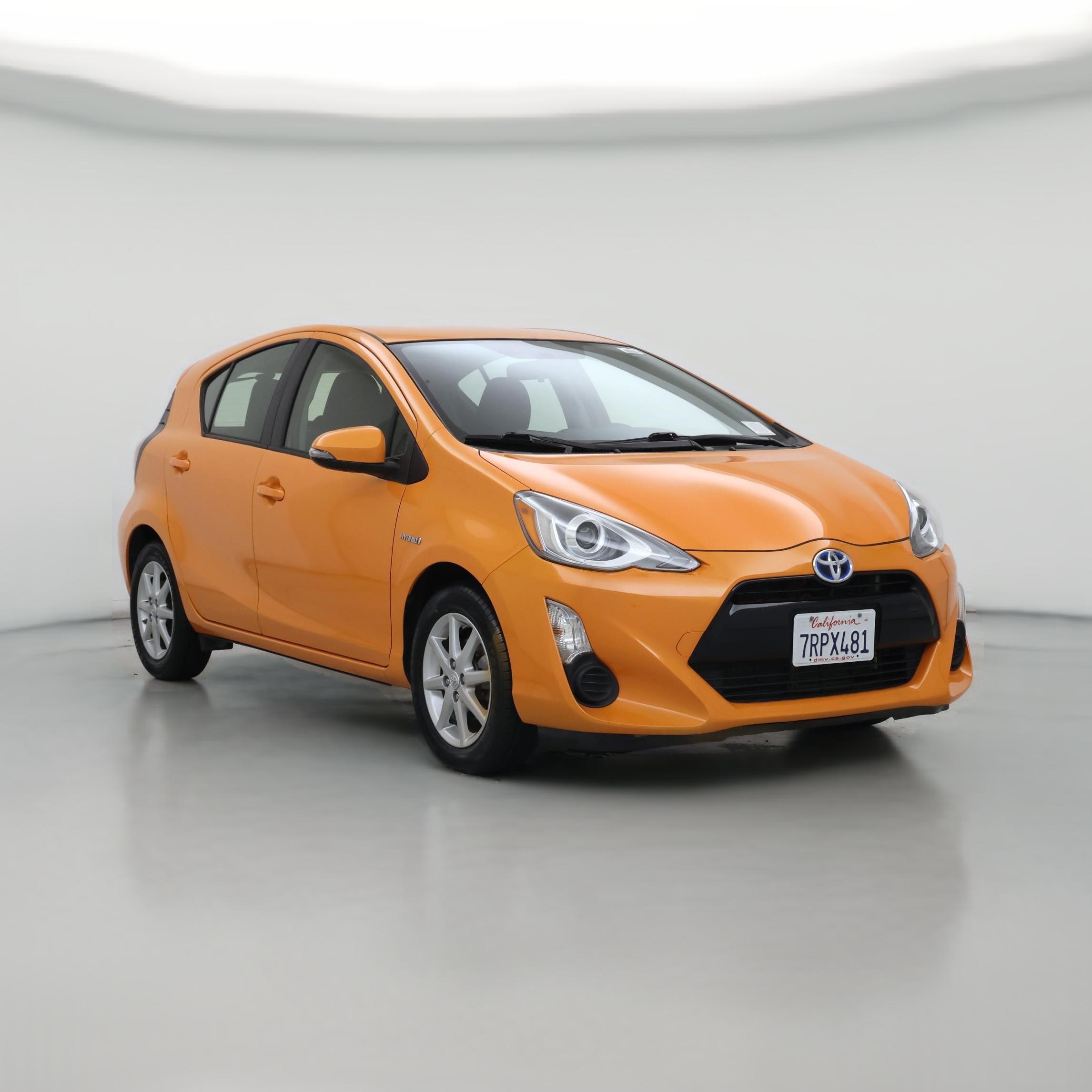 Thumbnail: 2015 Toyota Prius c - 1