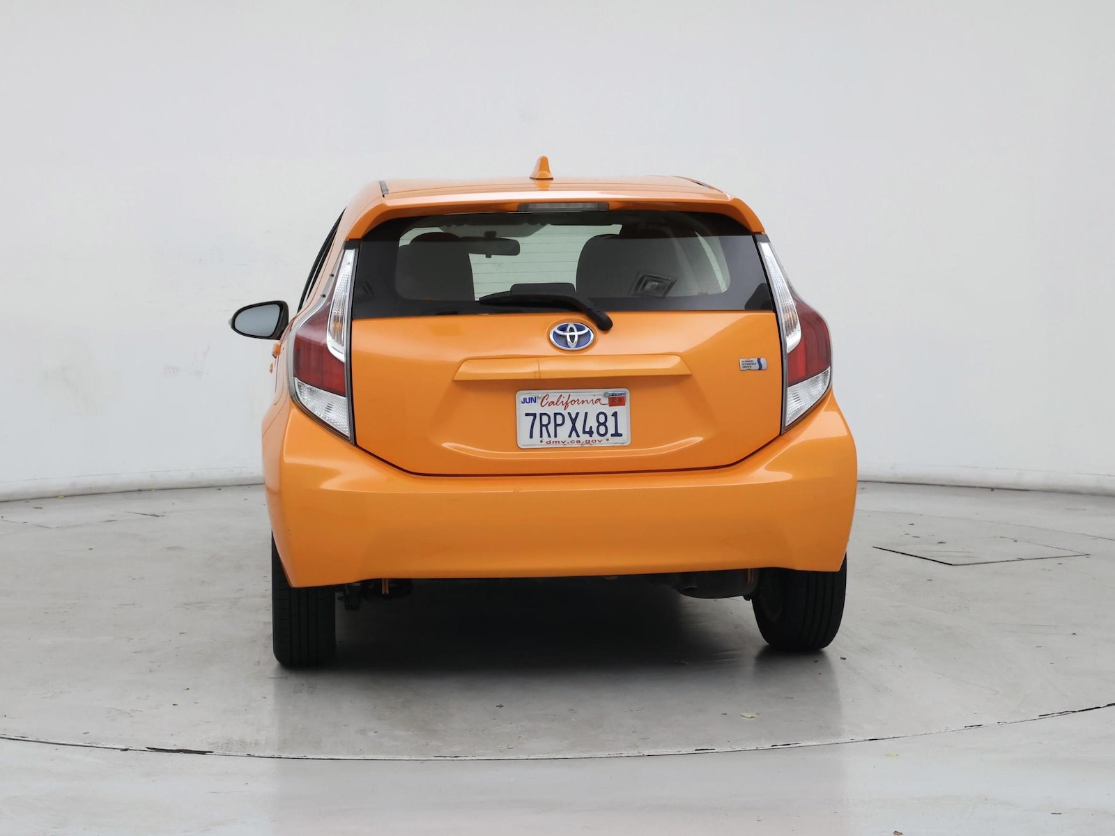 2015 Toyota Prius c Three - Photo 7