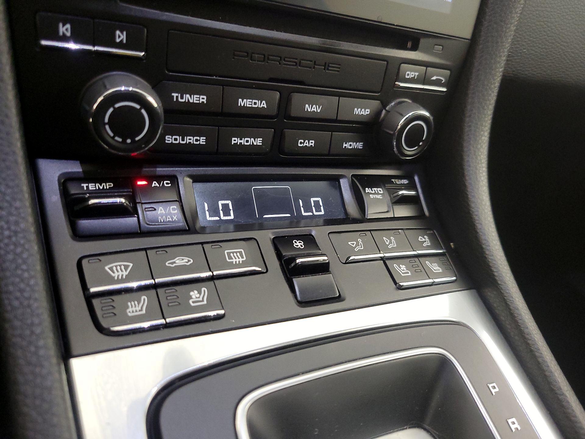 Thumbnail: 2022 Porsche 718 Cayman - 16