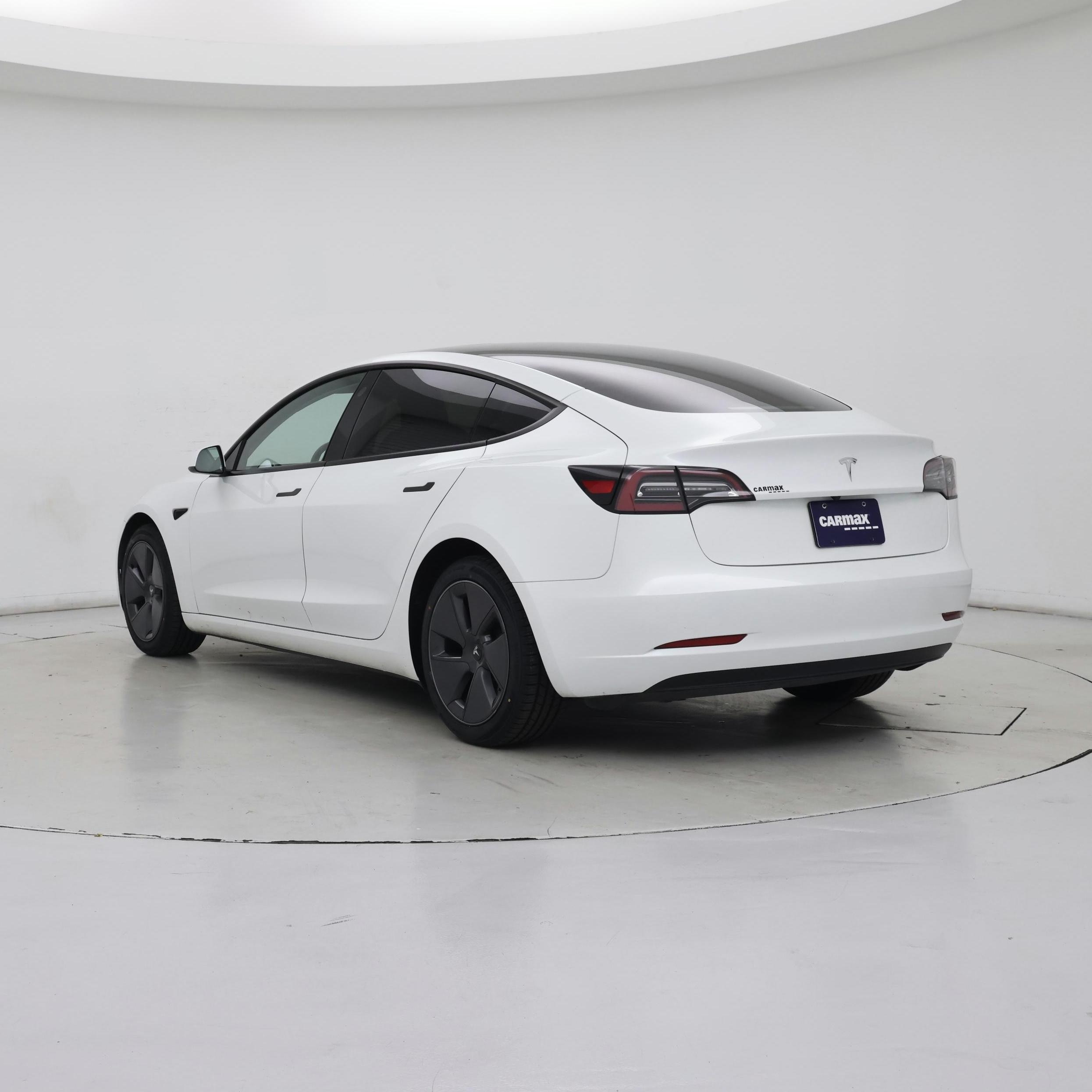 Thumbnail: 2023 Tesla Model 3 - 2