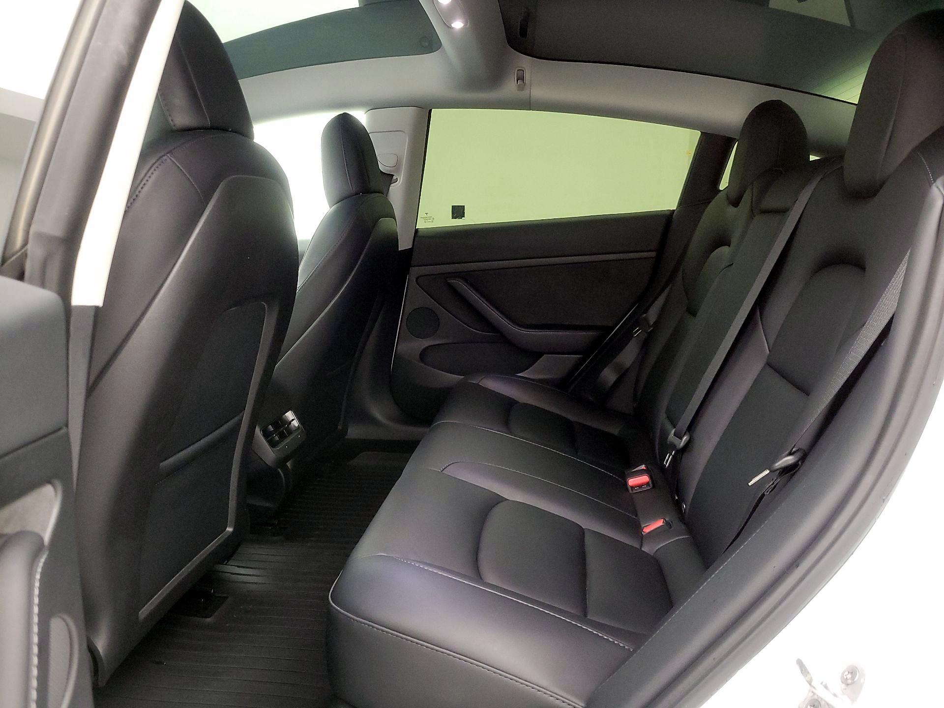 Thumbnail: 2023 Tesla Model 3 - 19