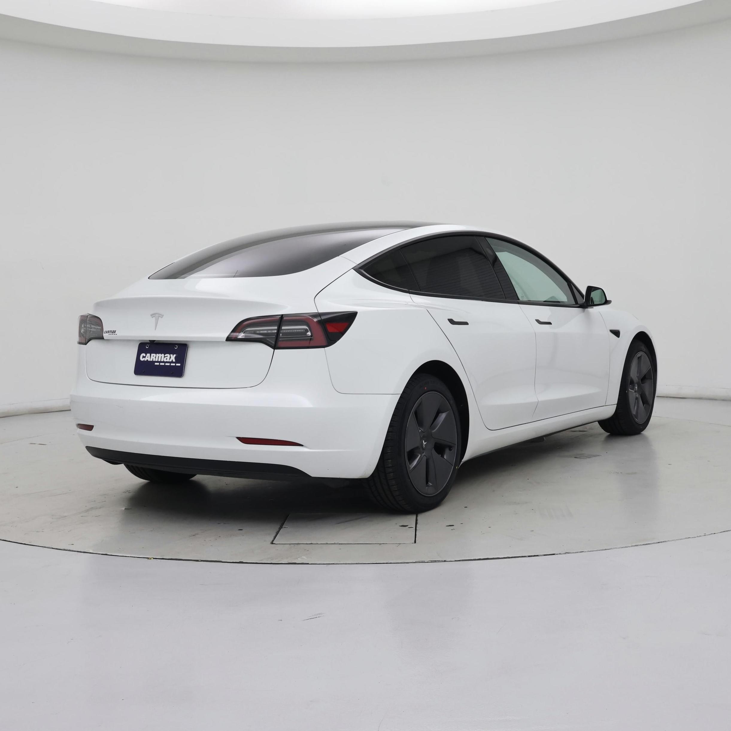 Thumbnail: 2023 Tesla Model 3 - 8