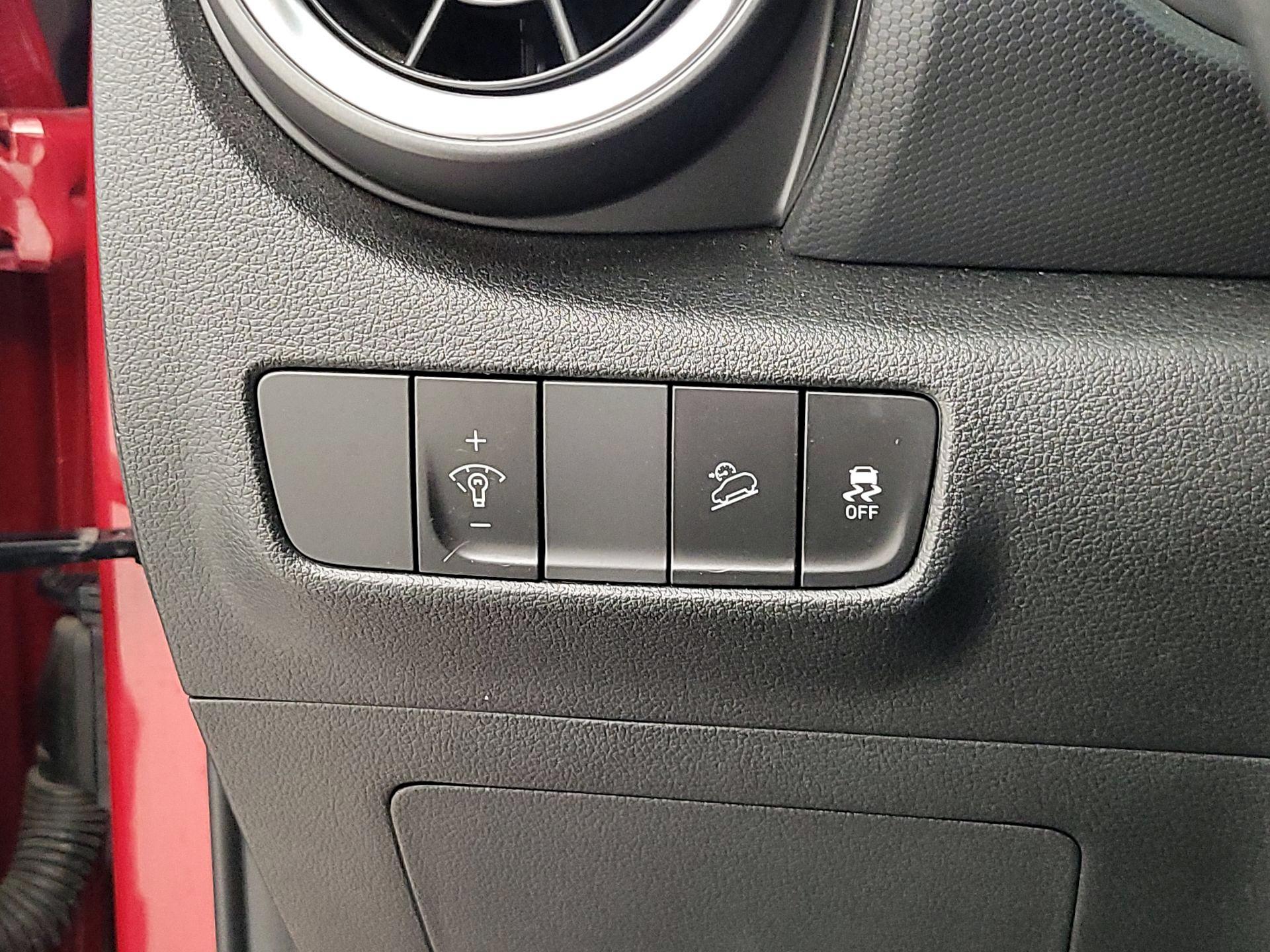 Thumbnail: 2022 Hyundai Kona - 13