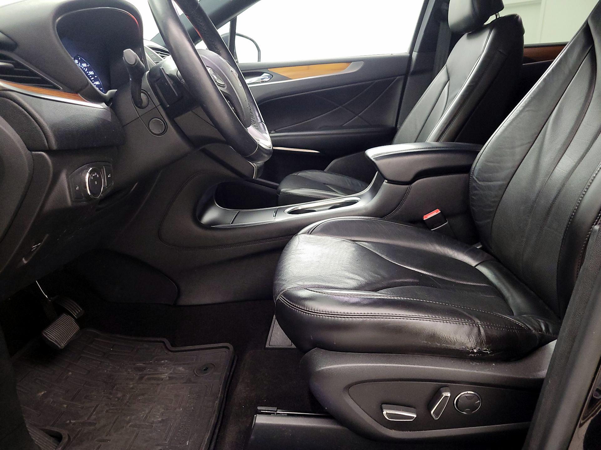 Thumbnail: 2019 Lincoln MKC - 11