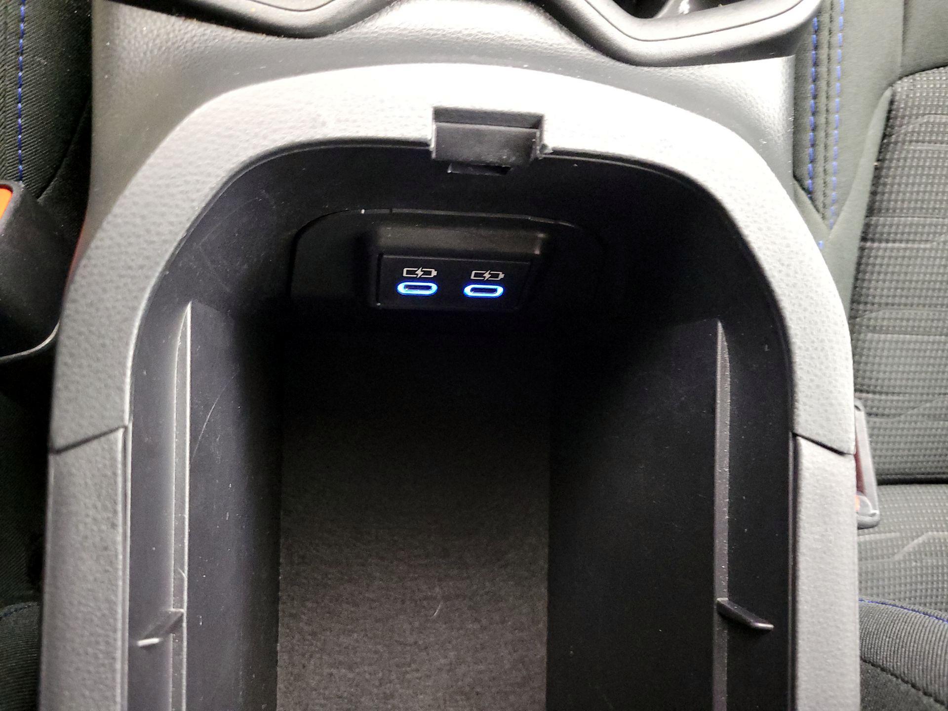 Thumbnail: 2022 Toyota RAV4 - 18