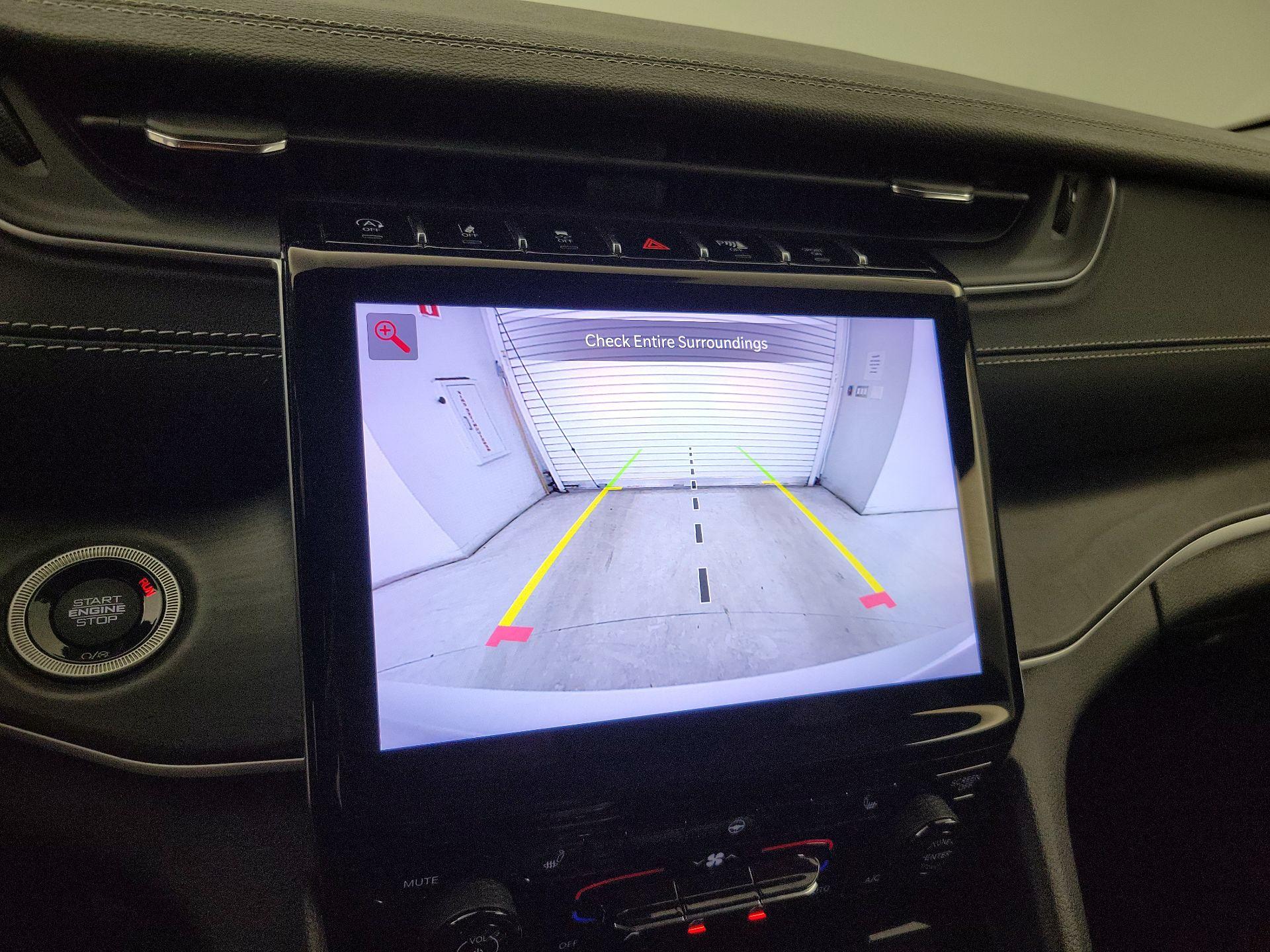 Thumbnail: 2023 Jeep Grand Cherokee - 15