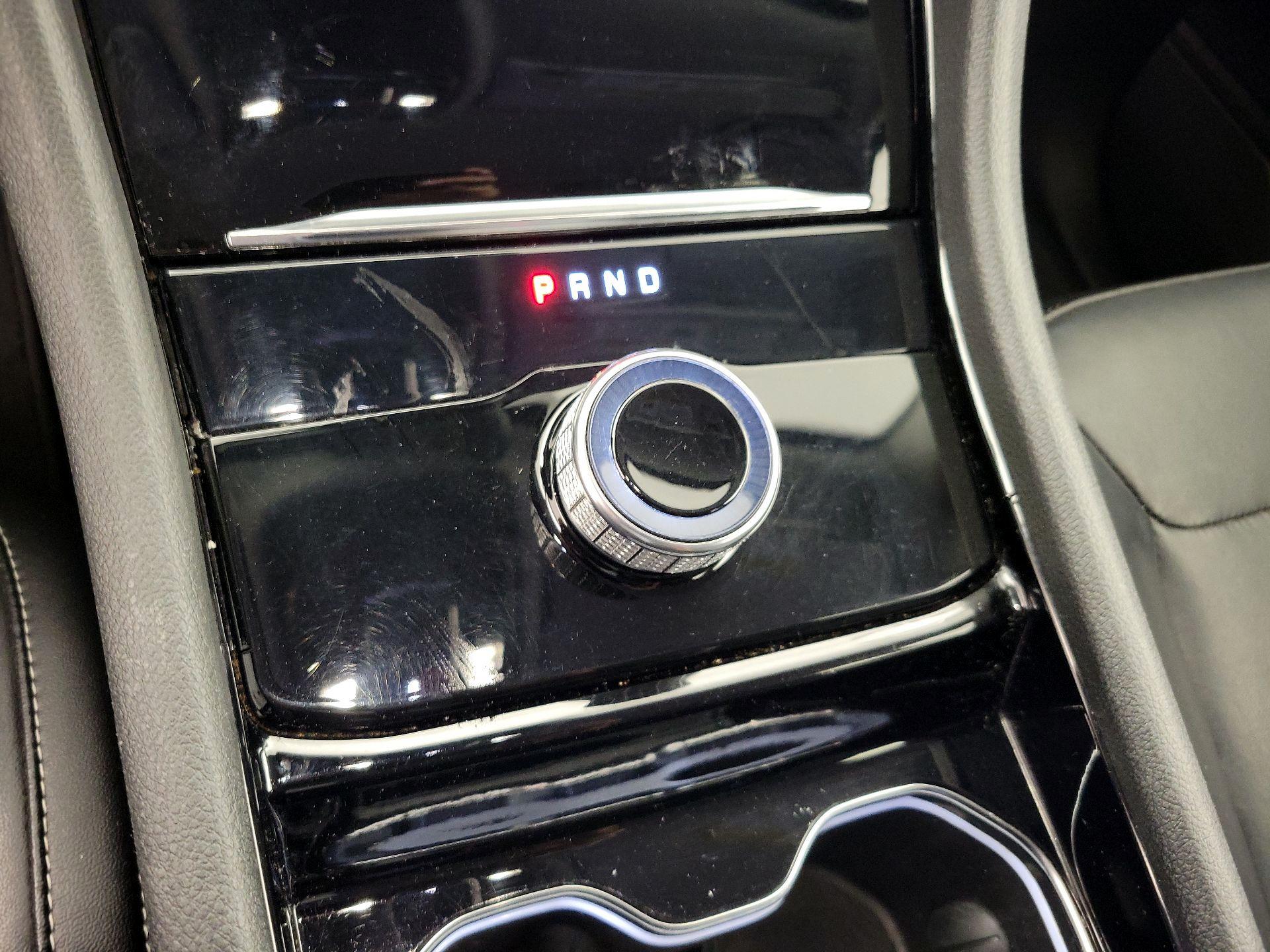 Thumbnail: 2023 Jeep Grand Cherokee - 18