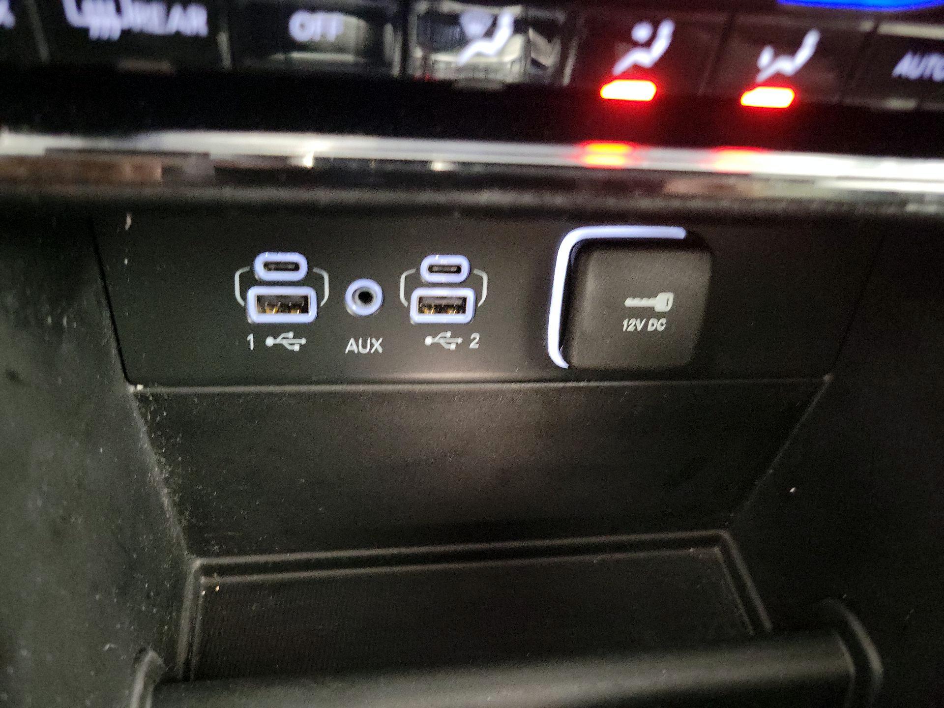 Thumbnail: 2023 Jeep Grand Cherokee - 19