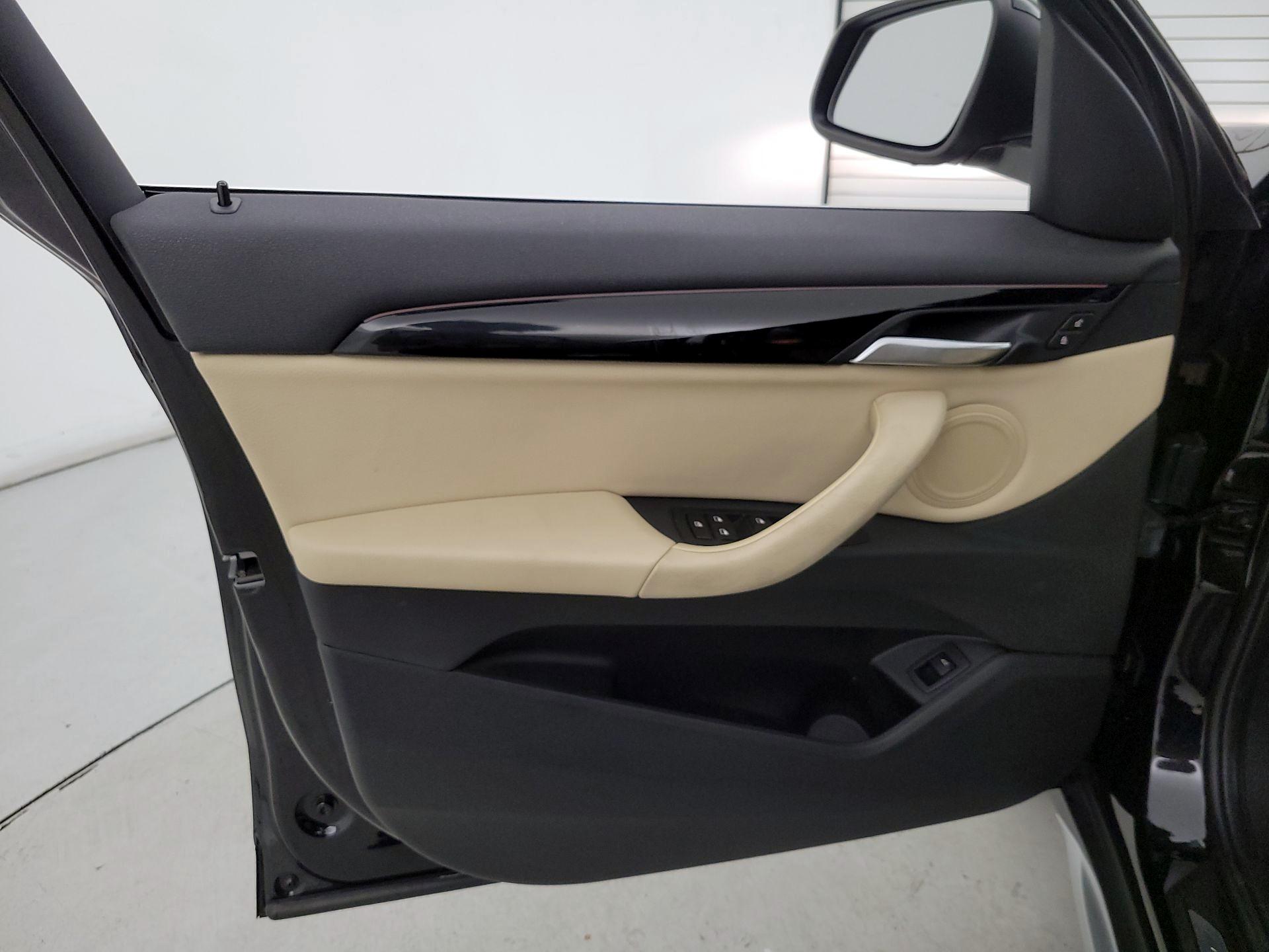Thumbnail: 2018 BMW X1 - 12