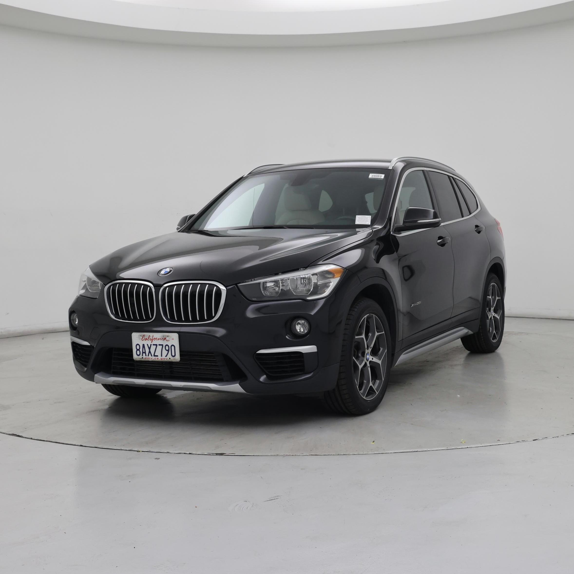 Thumbnail: 2018 BMW X1 - 4