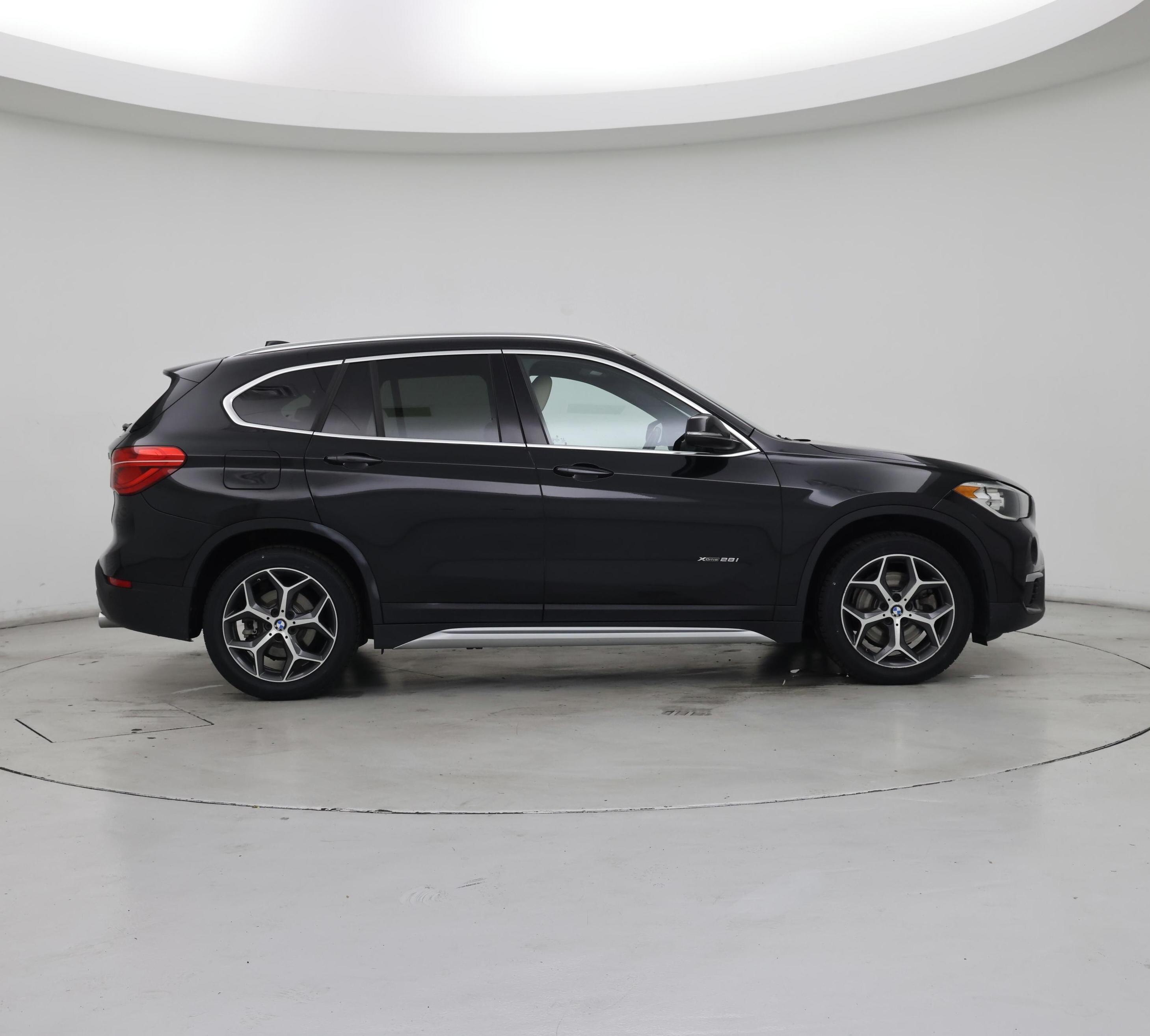 Thumbnail: 2018 BMW X1 - 7