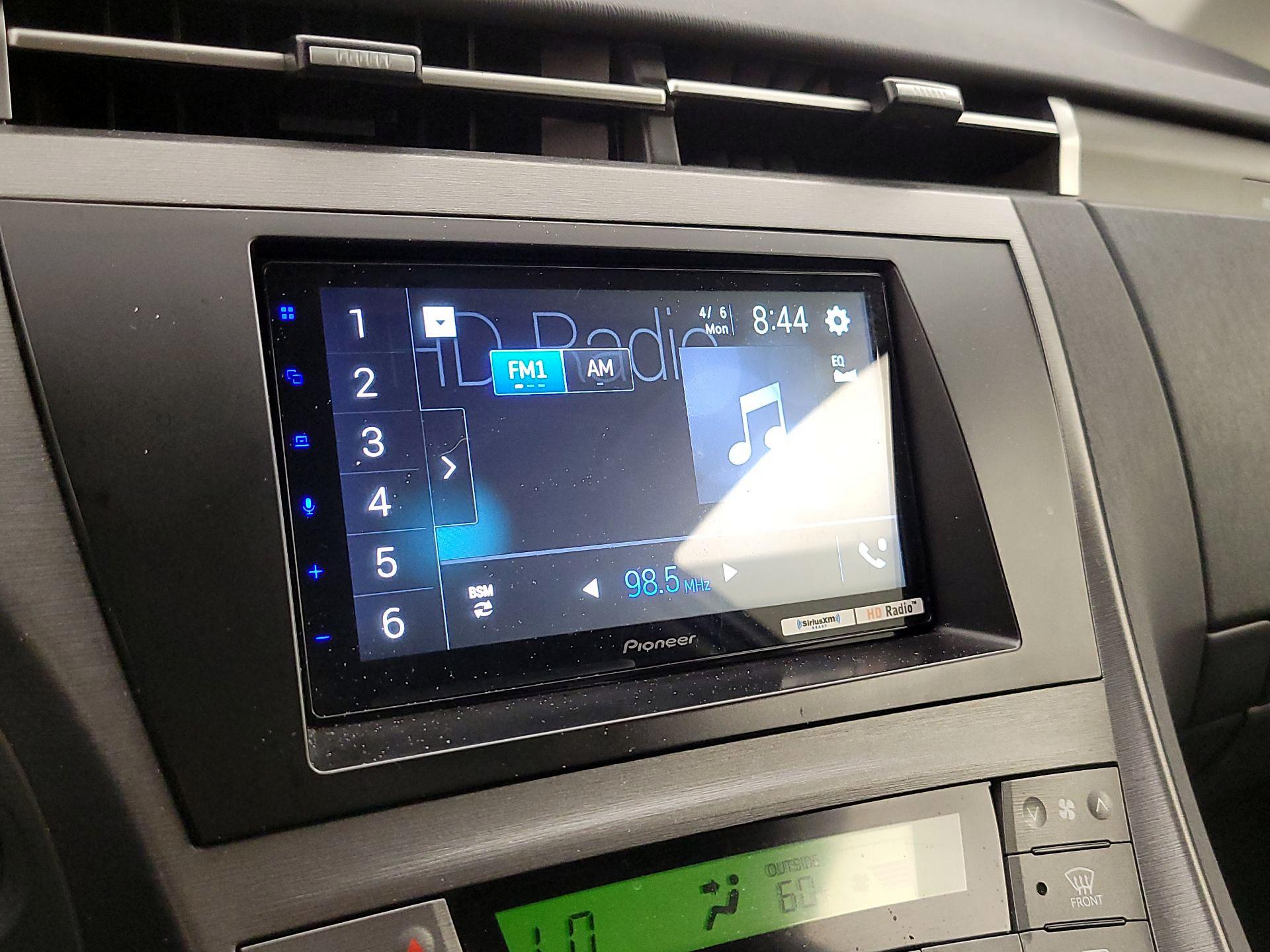 Thumbnail: 2014 Toyota Prius - 15