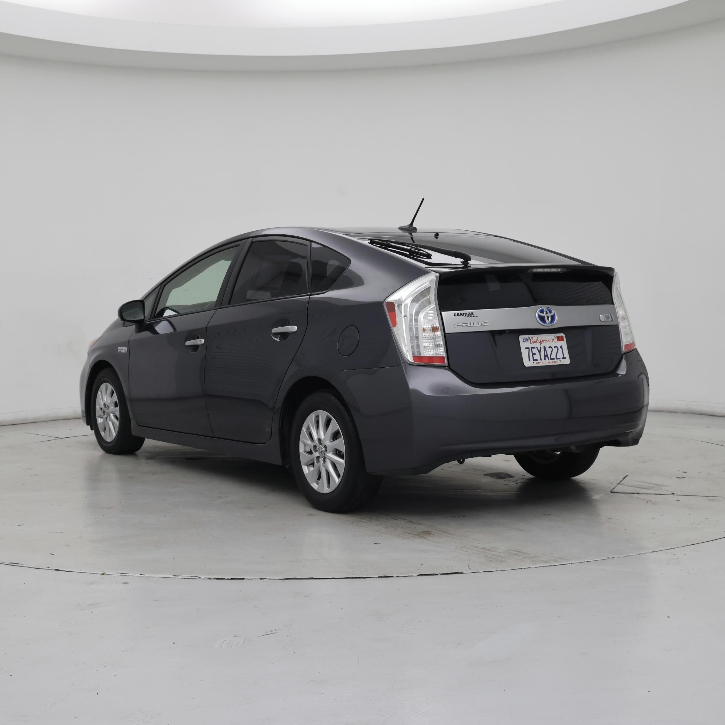 Thumbnail: 2014 Toyota Prius - 2
