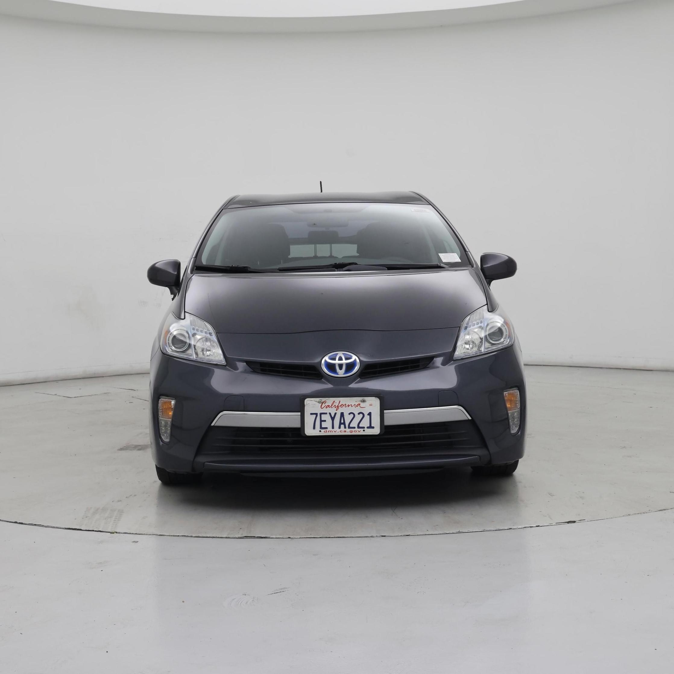 Thumbnail: 2014 Toyota Prius - 5