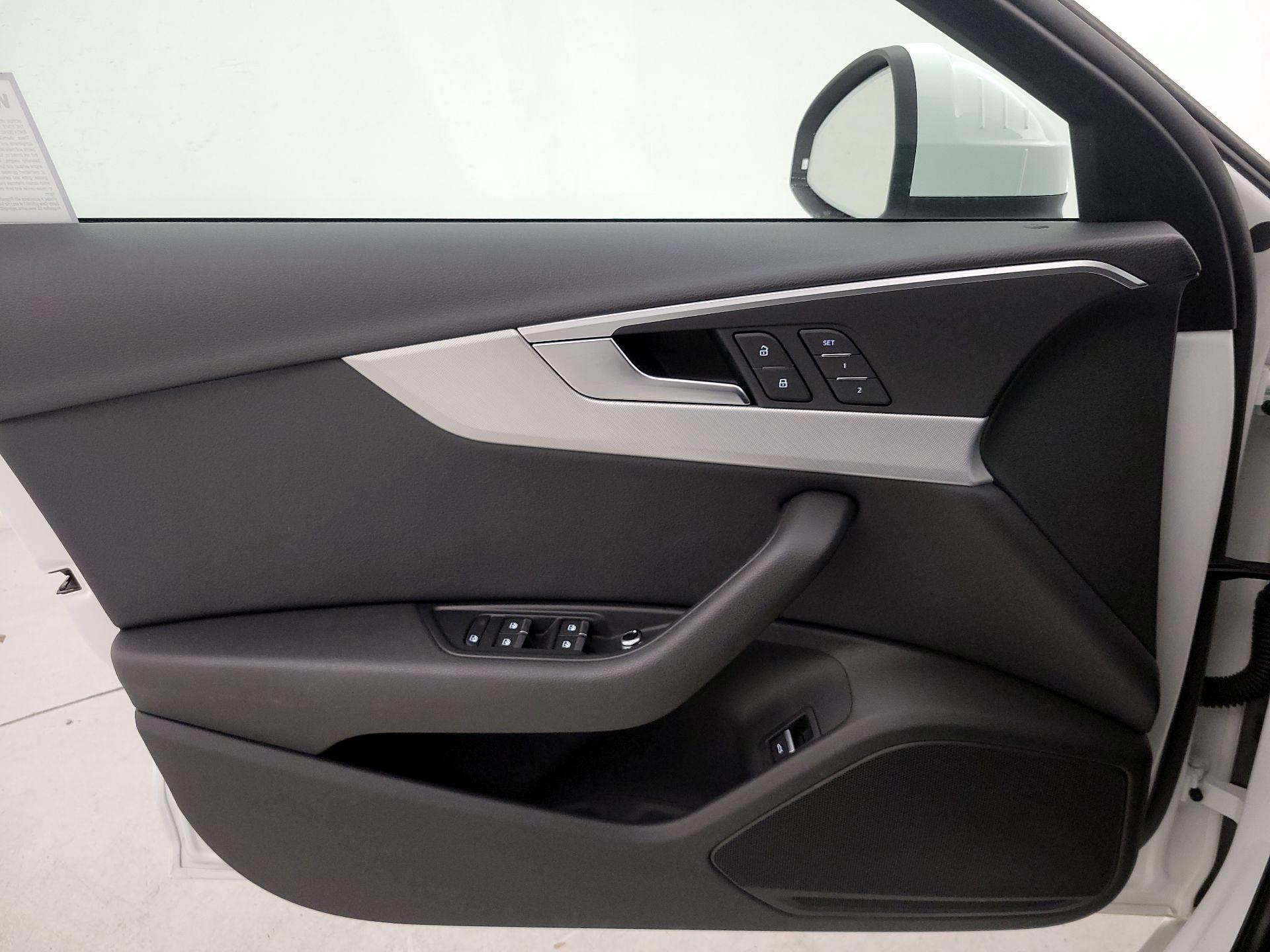 Thumbnail: 2017 Audi A4 - 12