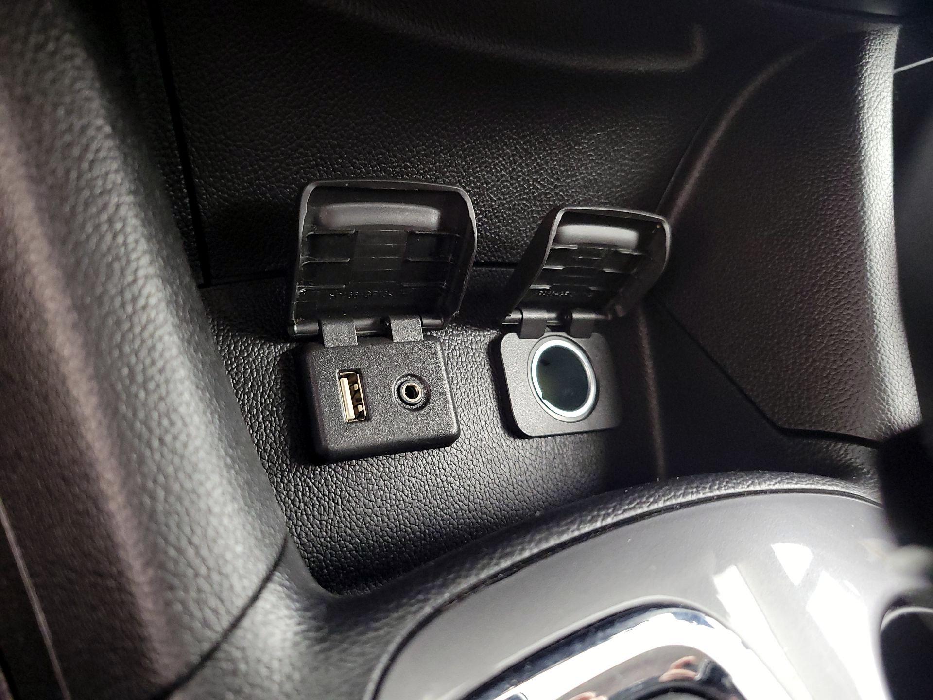 Thumbnail: 2016 Chevrolet Cruze - 18