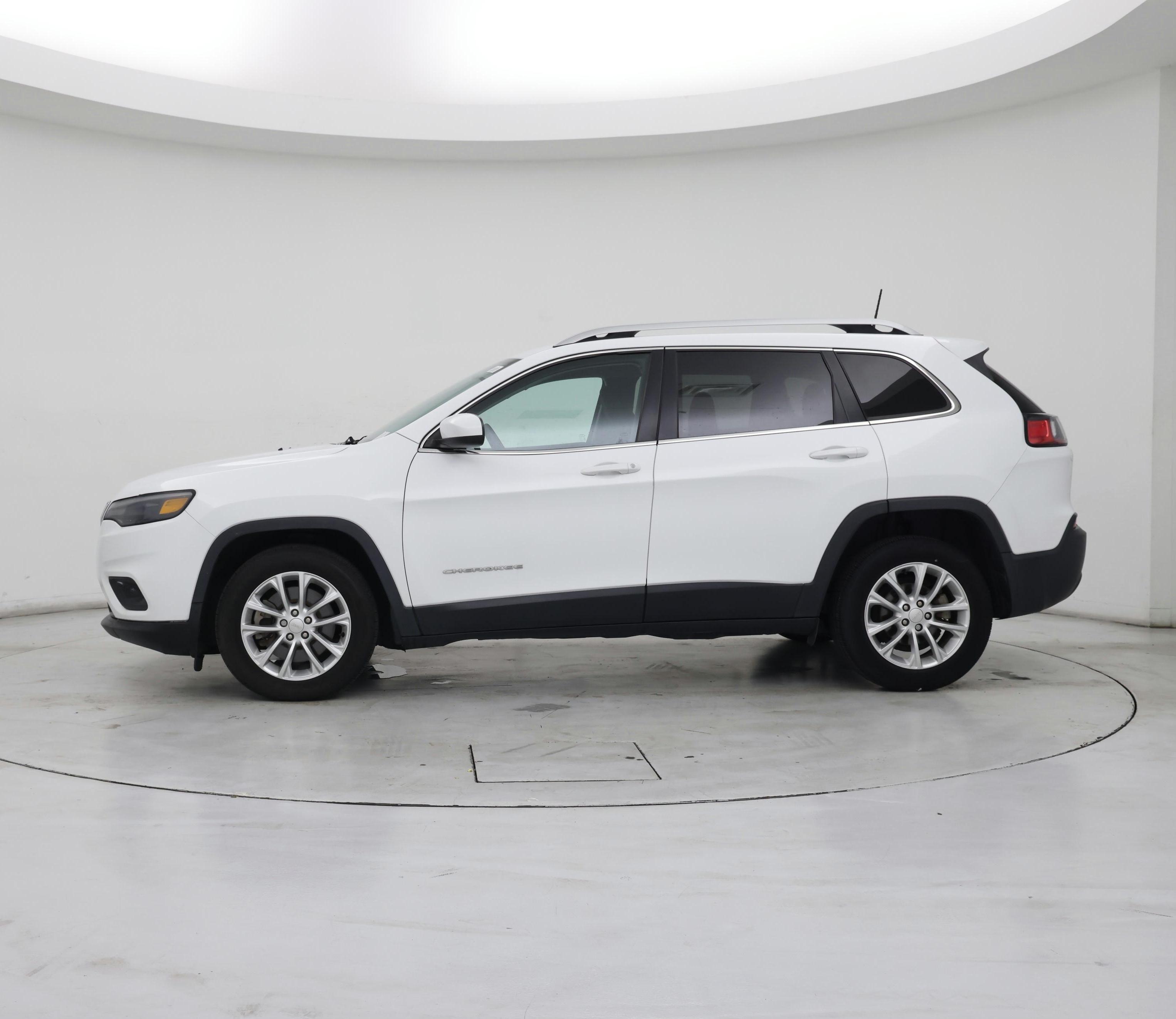 Thumbnail: 2019 Jeep Cherokee - 3
