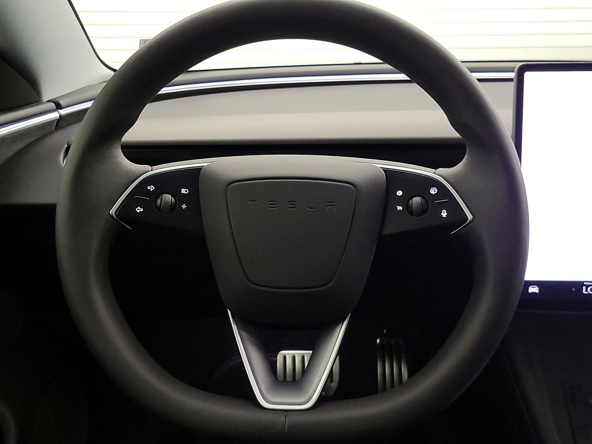 Thumbnail: 2024 Tesla Model 3 - 10