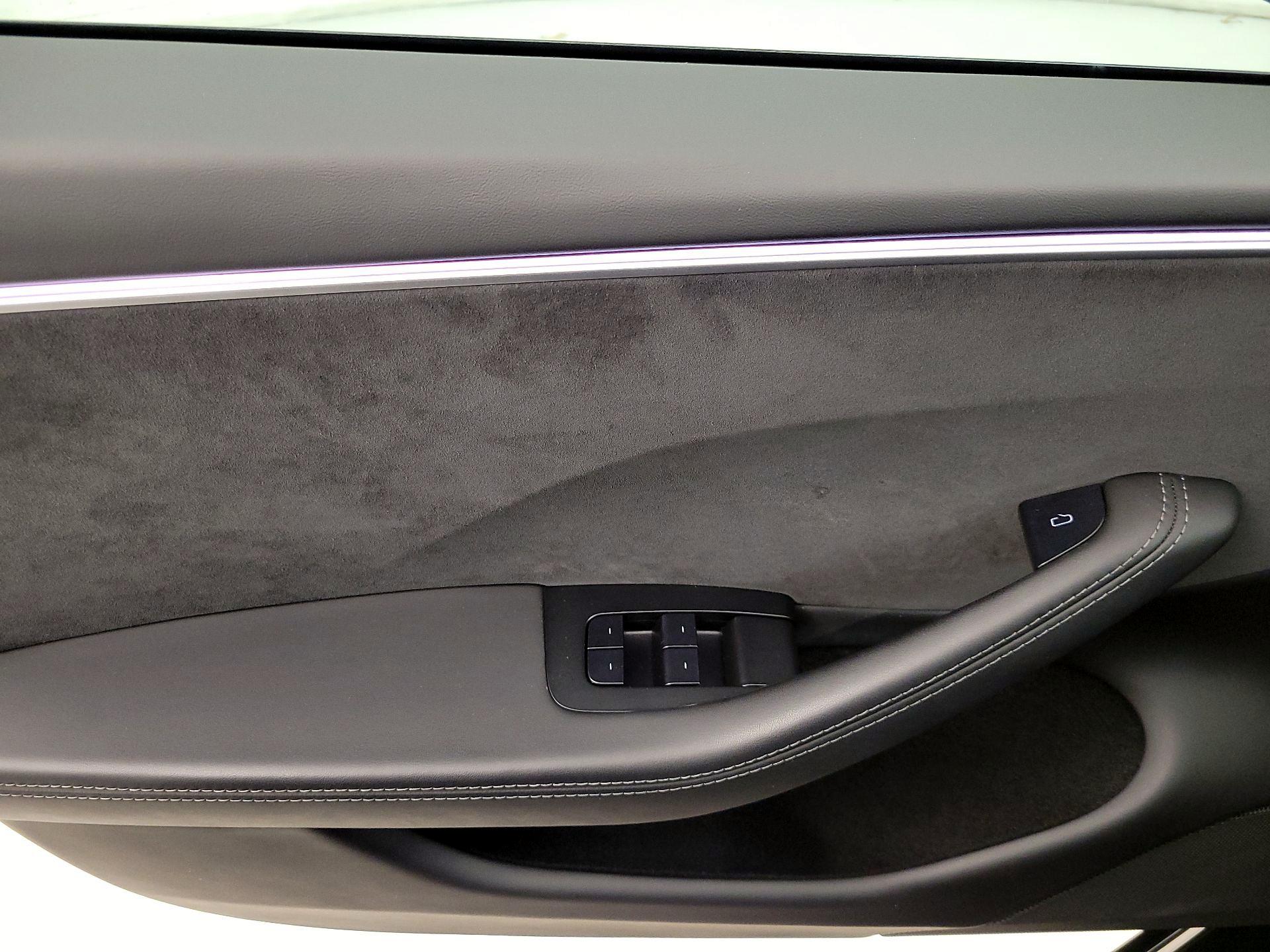 Thumbnail: 2024 Tesla Model 3 - 12