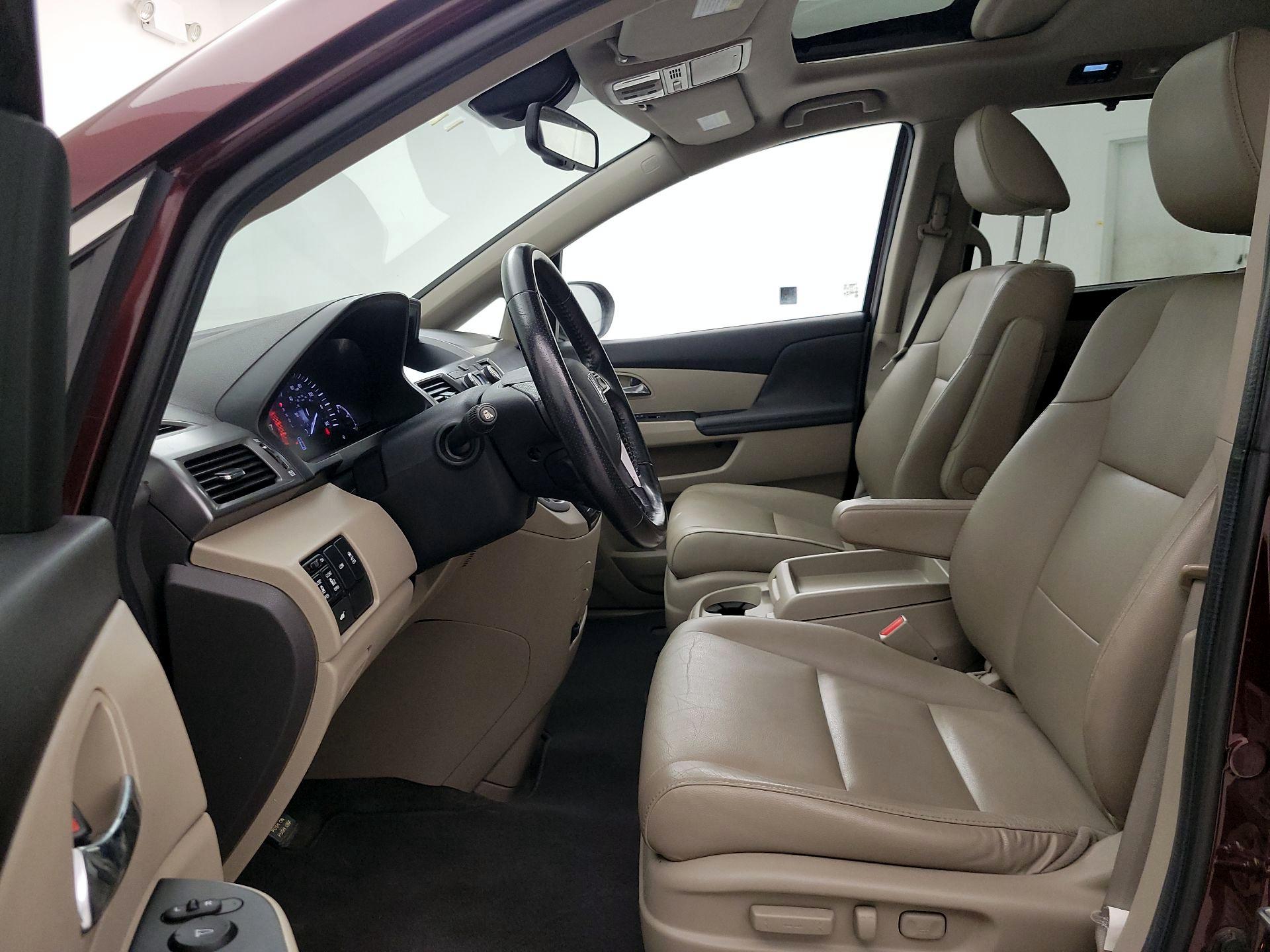 Thumbnail: 2014 Honda Odyssey - 11
