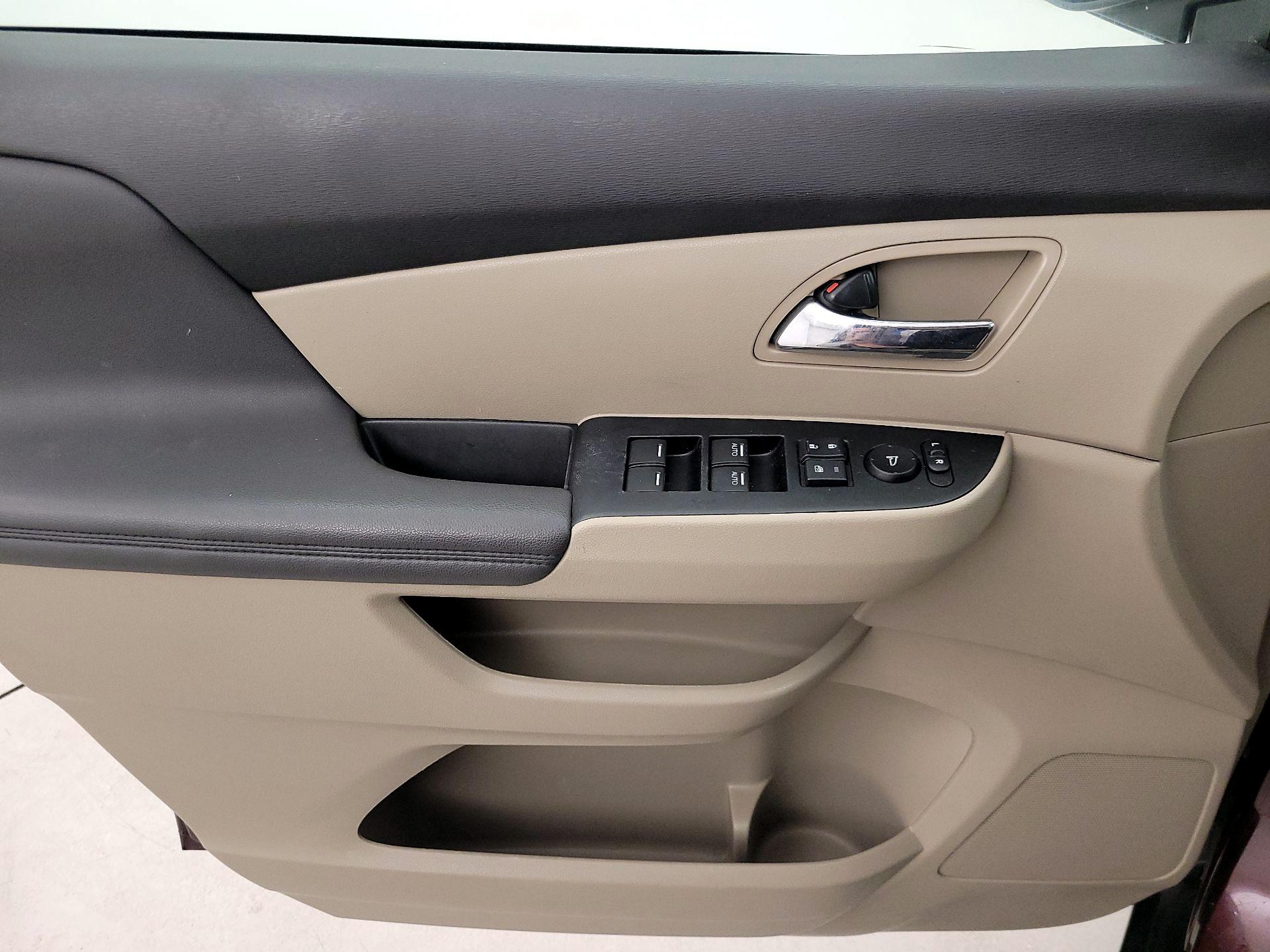 Thumbnail: 2014 Honda Odyssey - 12