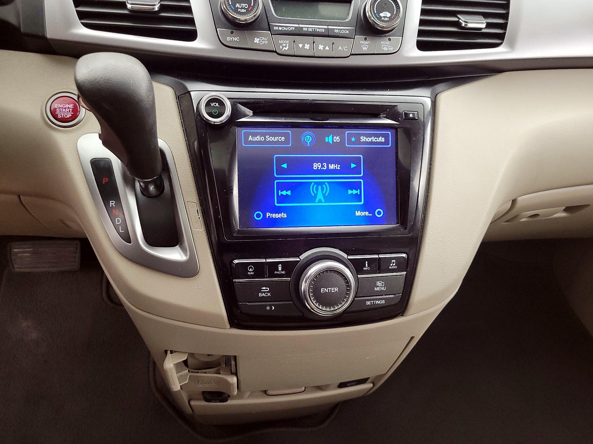 Thumbnail: 2014 Honda Odyssey - 18