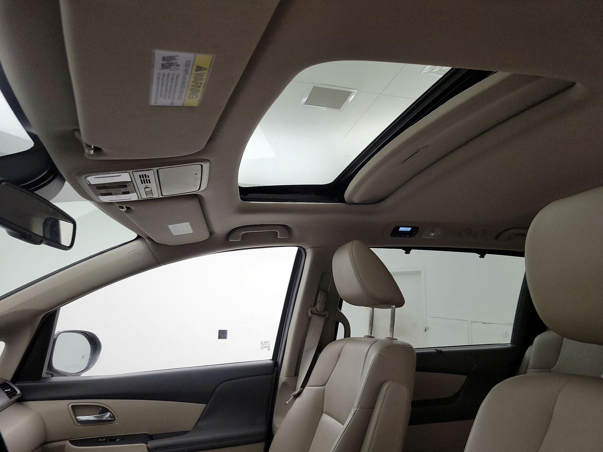 Thumbnail: 2014 Honda Odyssey - 20