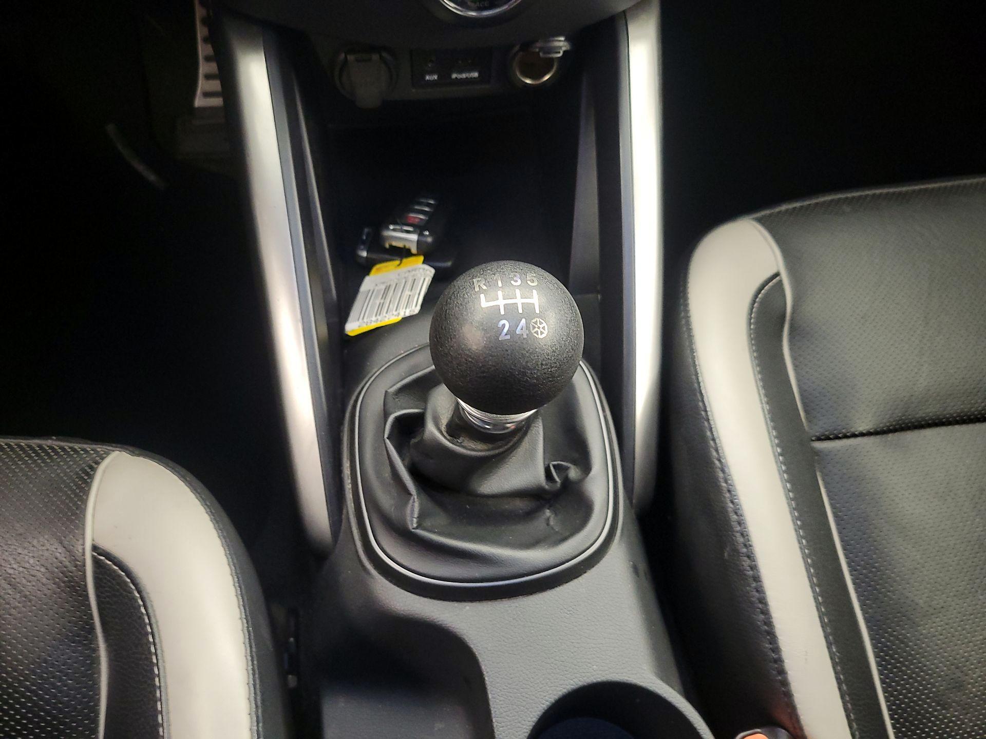 Thumbnail: 2014 Hyundai Veloster - 18