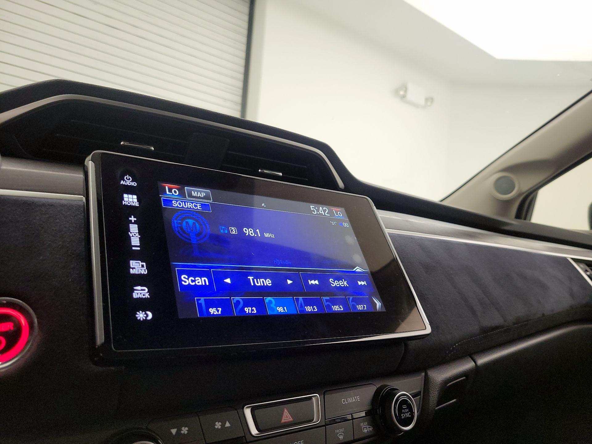 Thumbnail: 2018 Honda Clarity - 16
