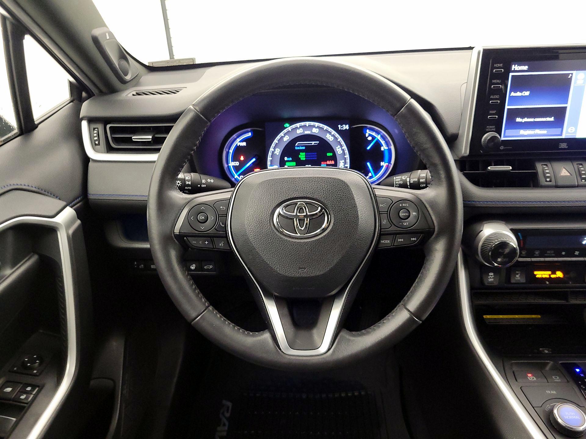 Thumbnail: 2020 Toyota RAV4 - 10