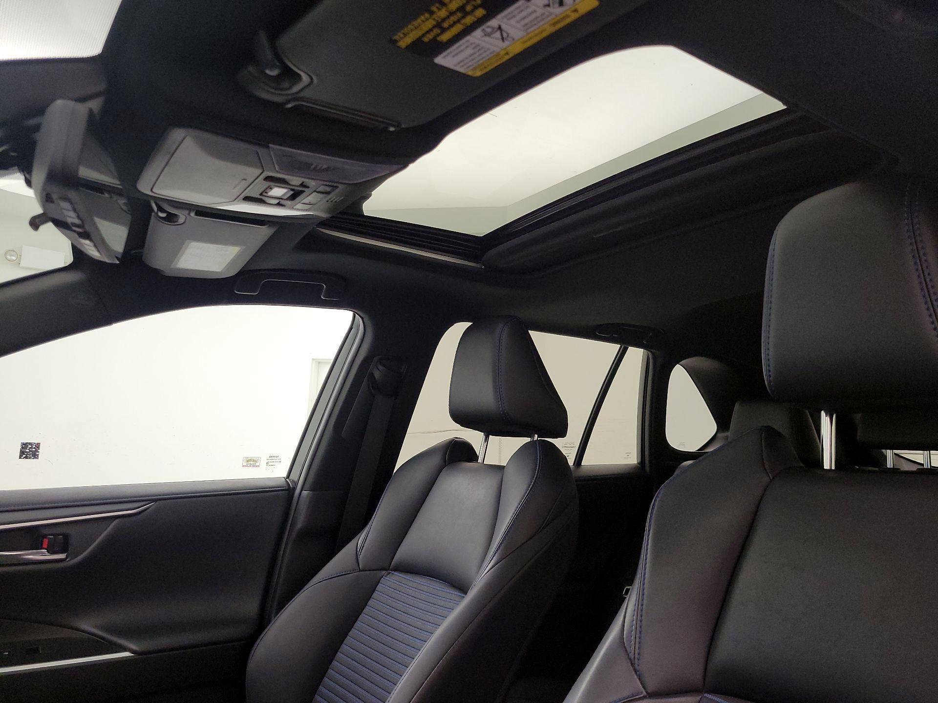 Thumbnail: 2020 Toyota RAV4 - 19