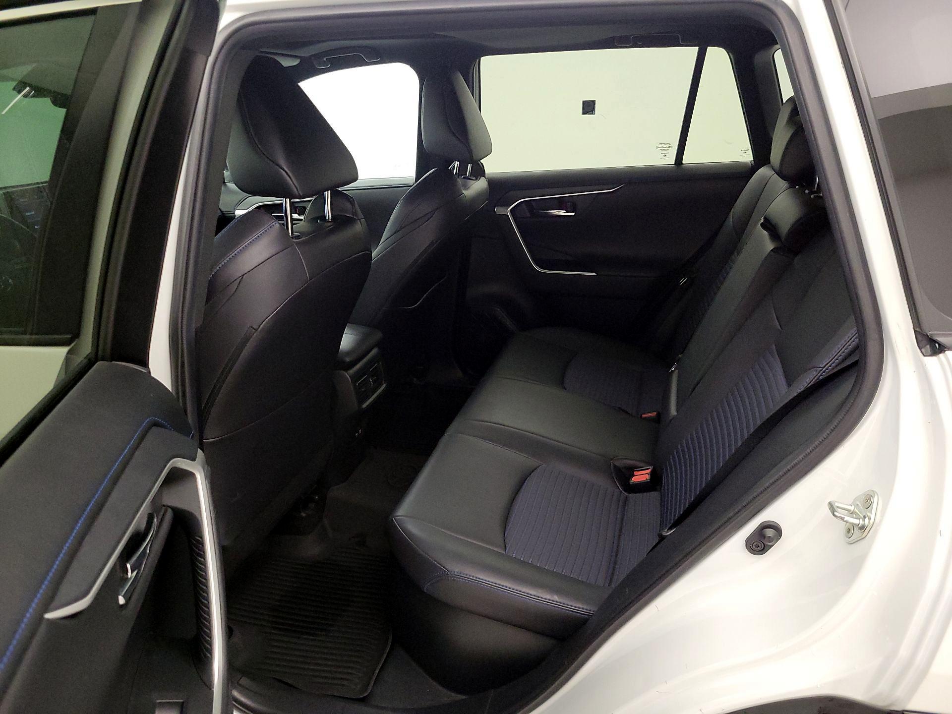 Thumbnail: 2020 Toyota RAV4 - 20