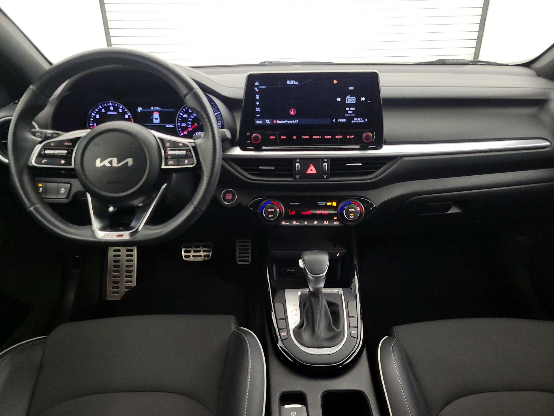 Thumbnail: 2023 Kia Forte - 9