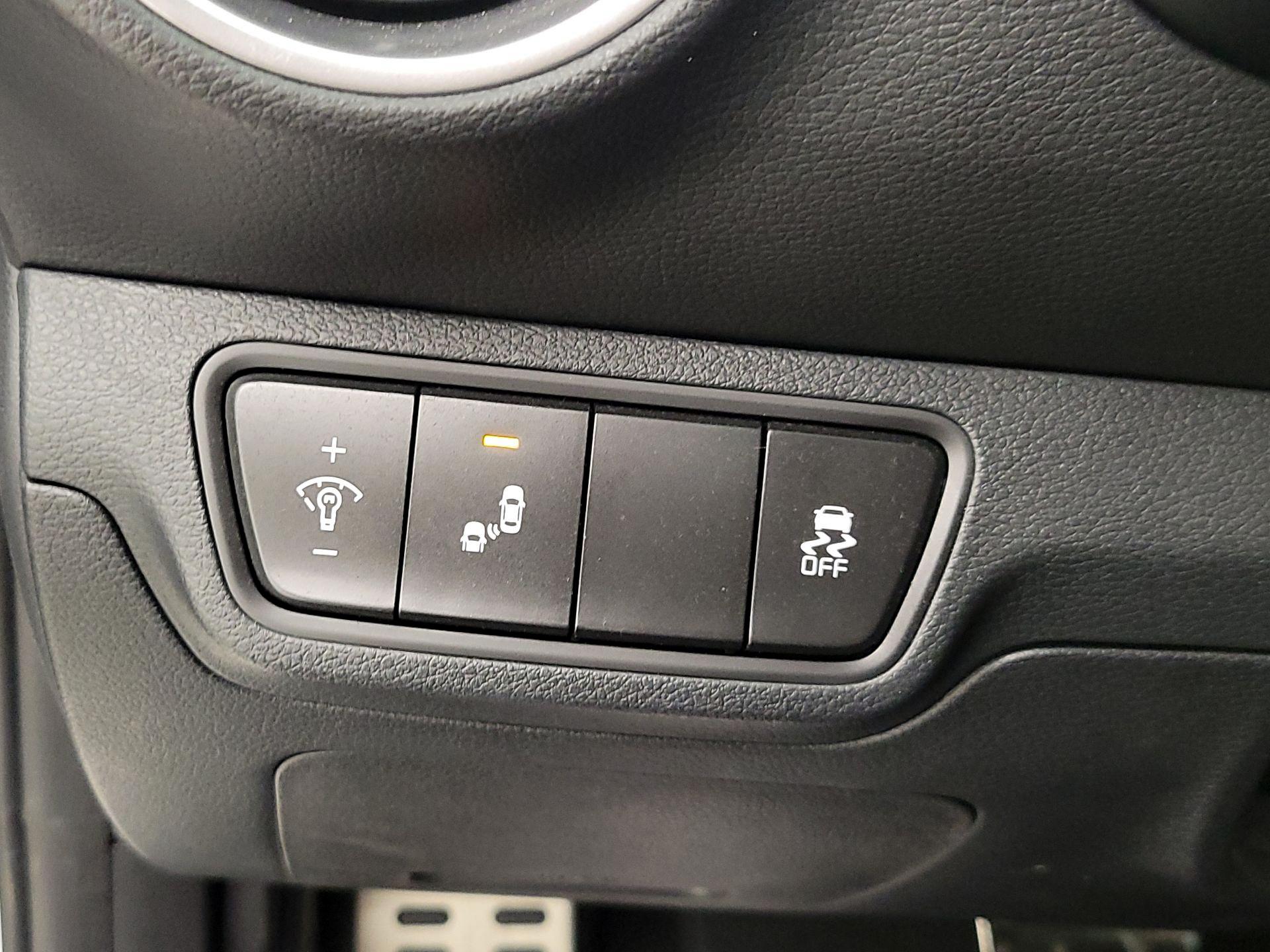 Thumbnail: 2023 Kia Forte - 13