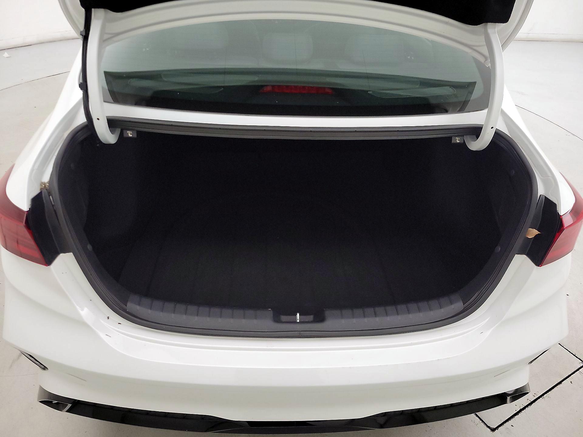 Thumbnail: 2023 Kia Forte - 20