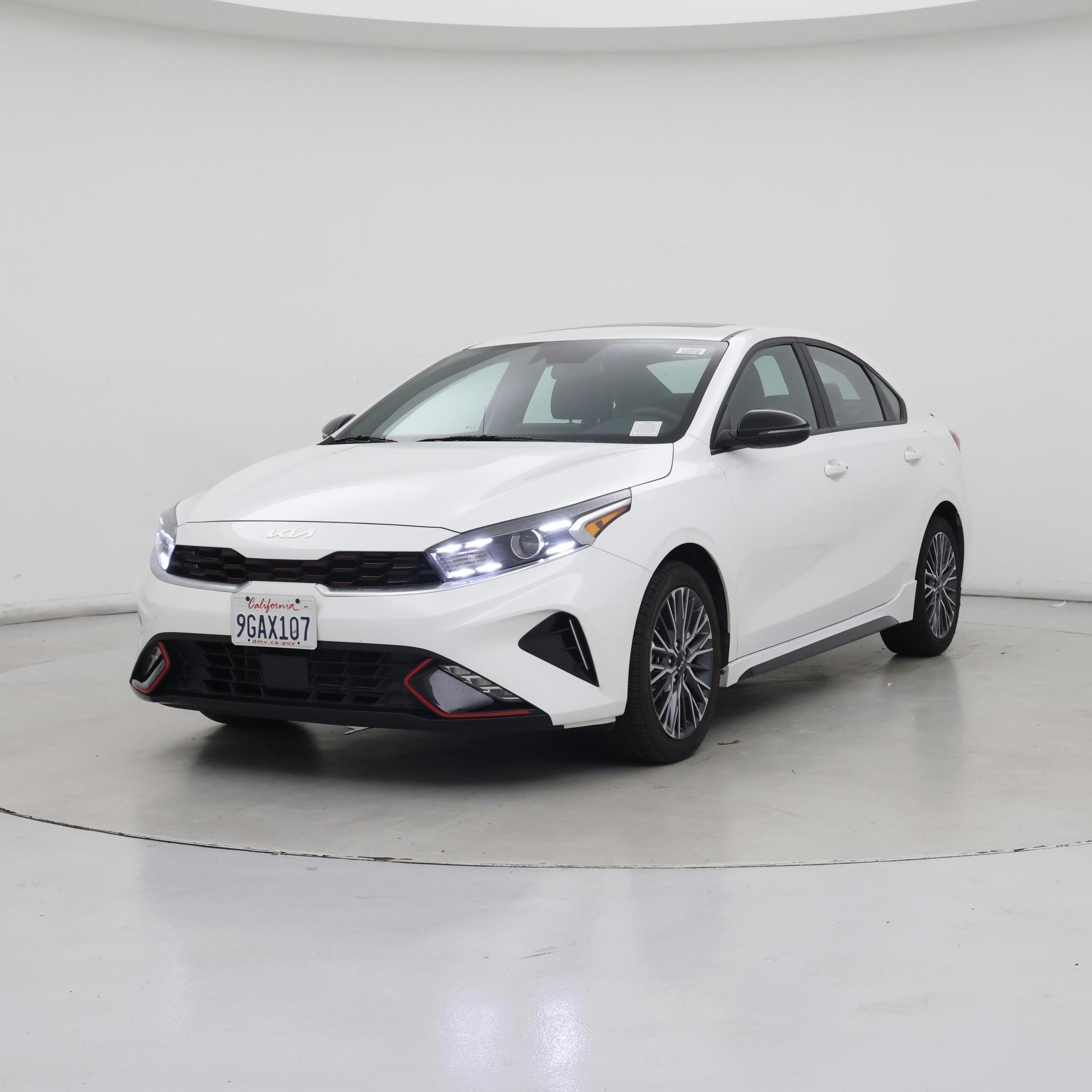 Thumbnail: 2023 Kia Forte - 4